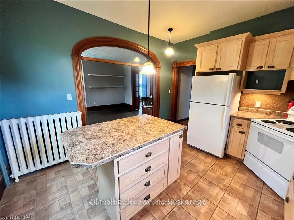 Photo 10 of Unit UNIT #1, 118 Toronto Street, Goderich, Goderich (Town) — HOMEH