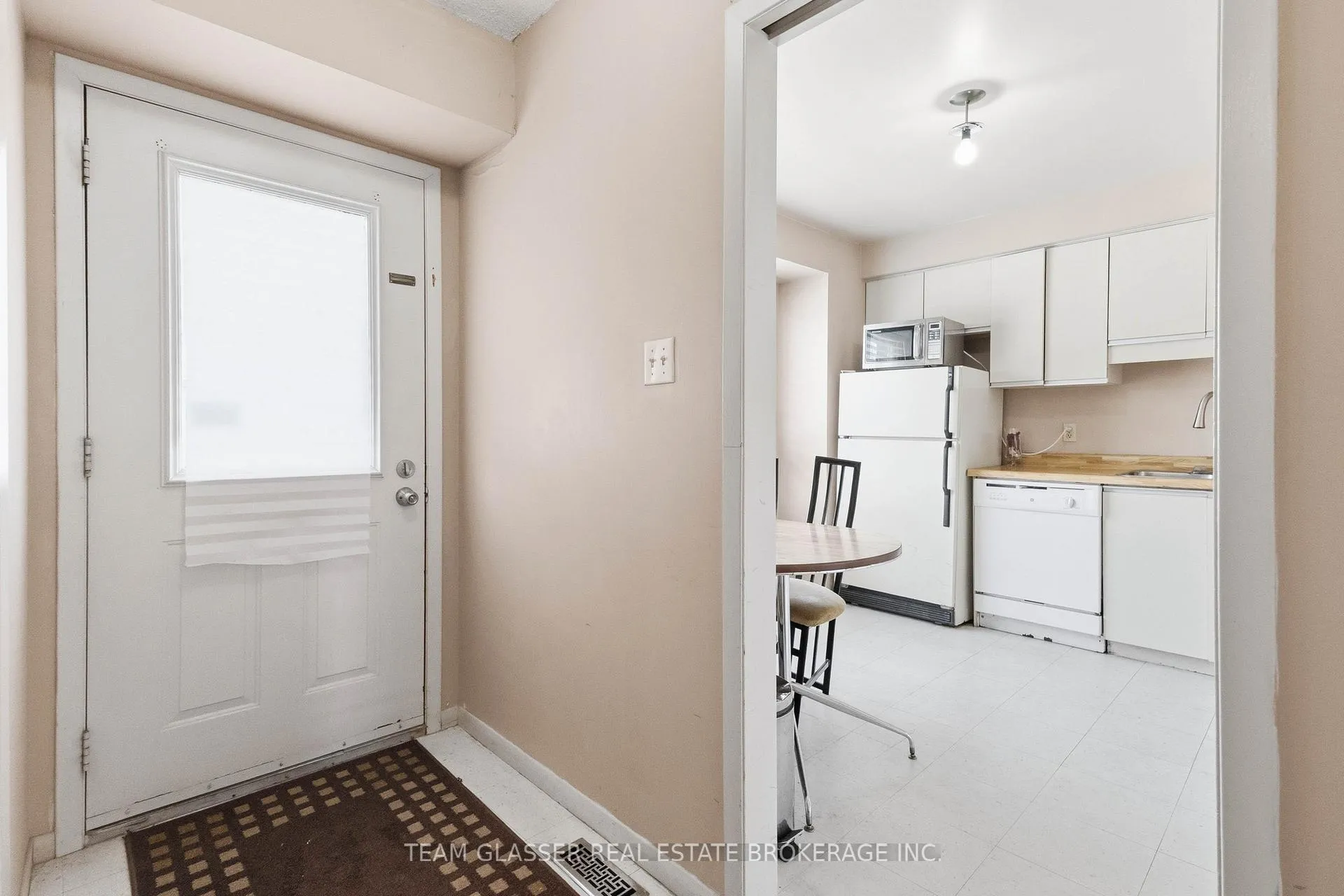 Photo 4 of Unit 41, 595 Third Street, London, East H — HOMEH