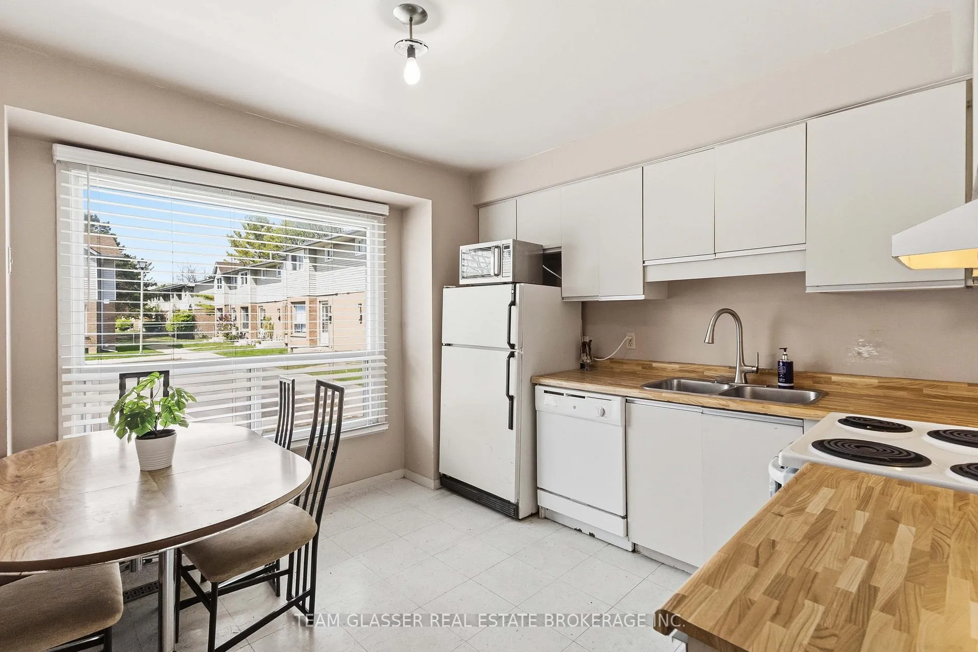 Photo 6 of Unit 41, 595 Third Street, London, East H — HOMEH