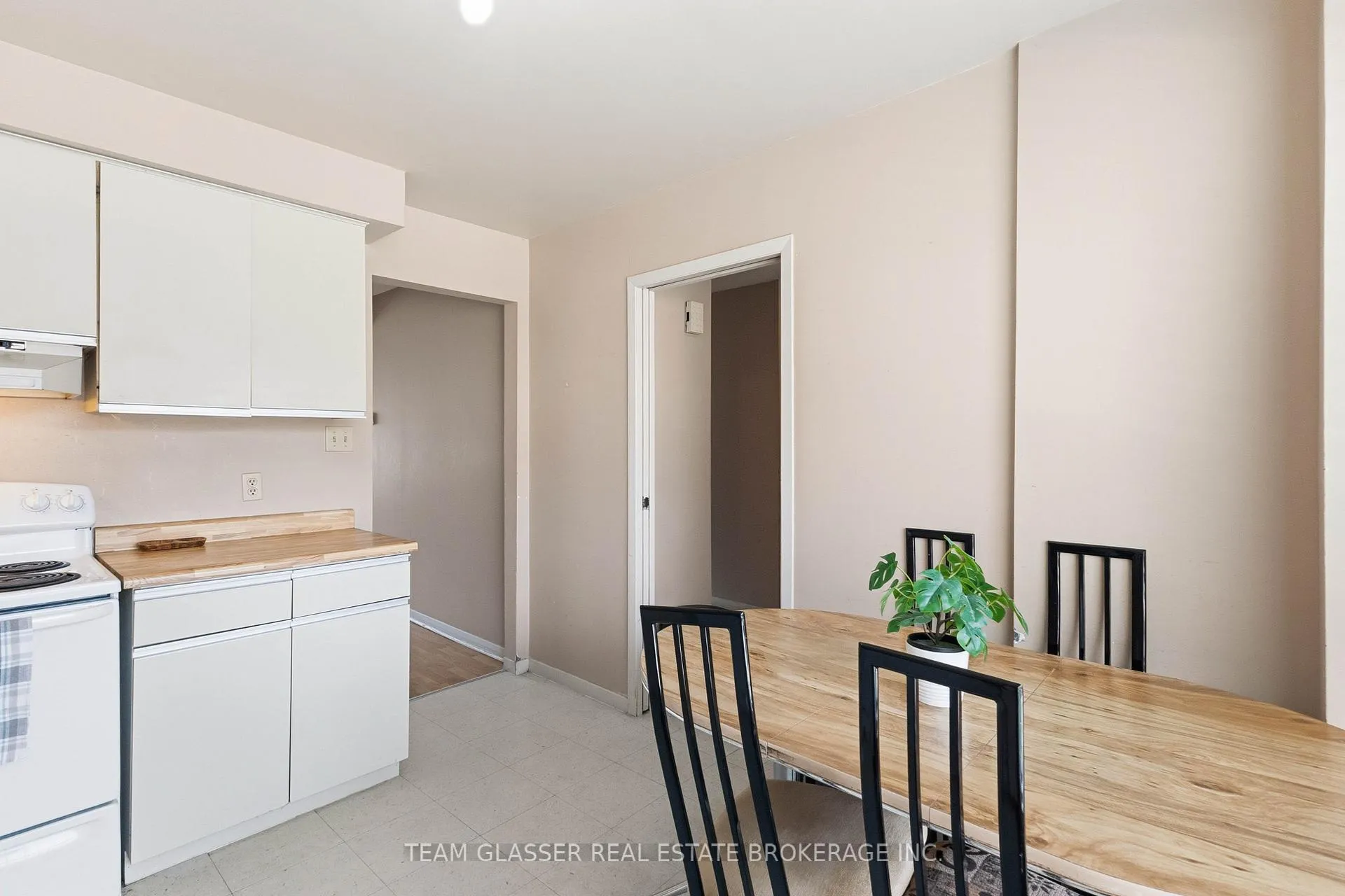 Photo 7 of Unit 41, 595 Third Street, London, East H — HOMEH