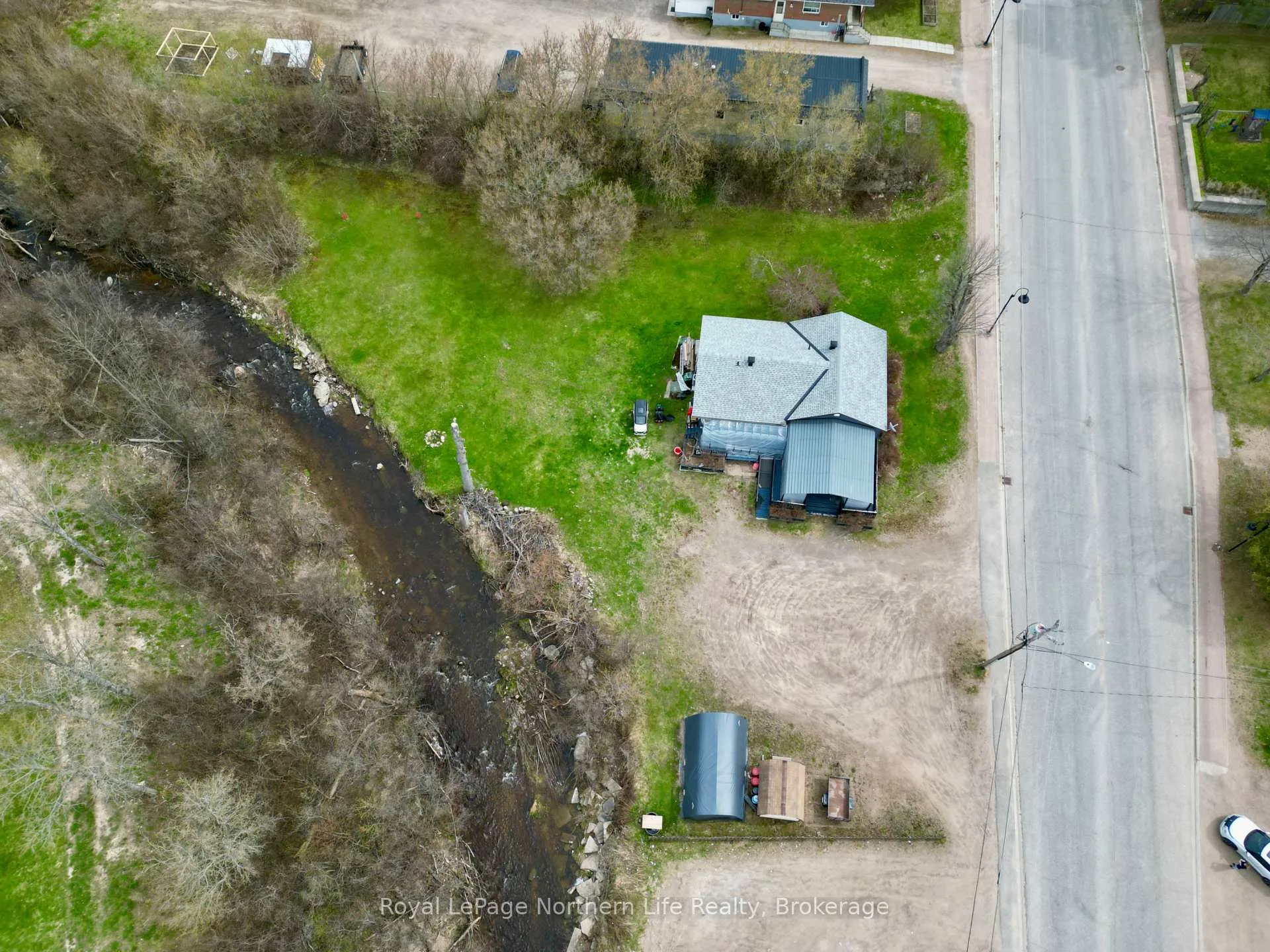 Photo 6 of 440 Main Street, Powassan — HOMEH
