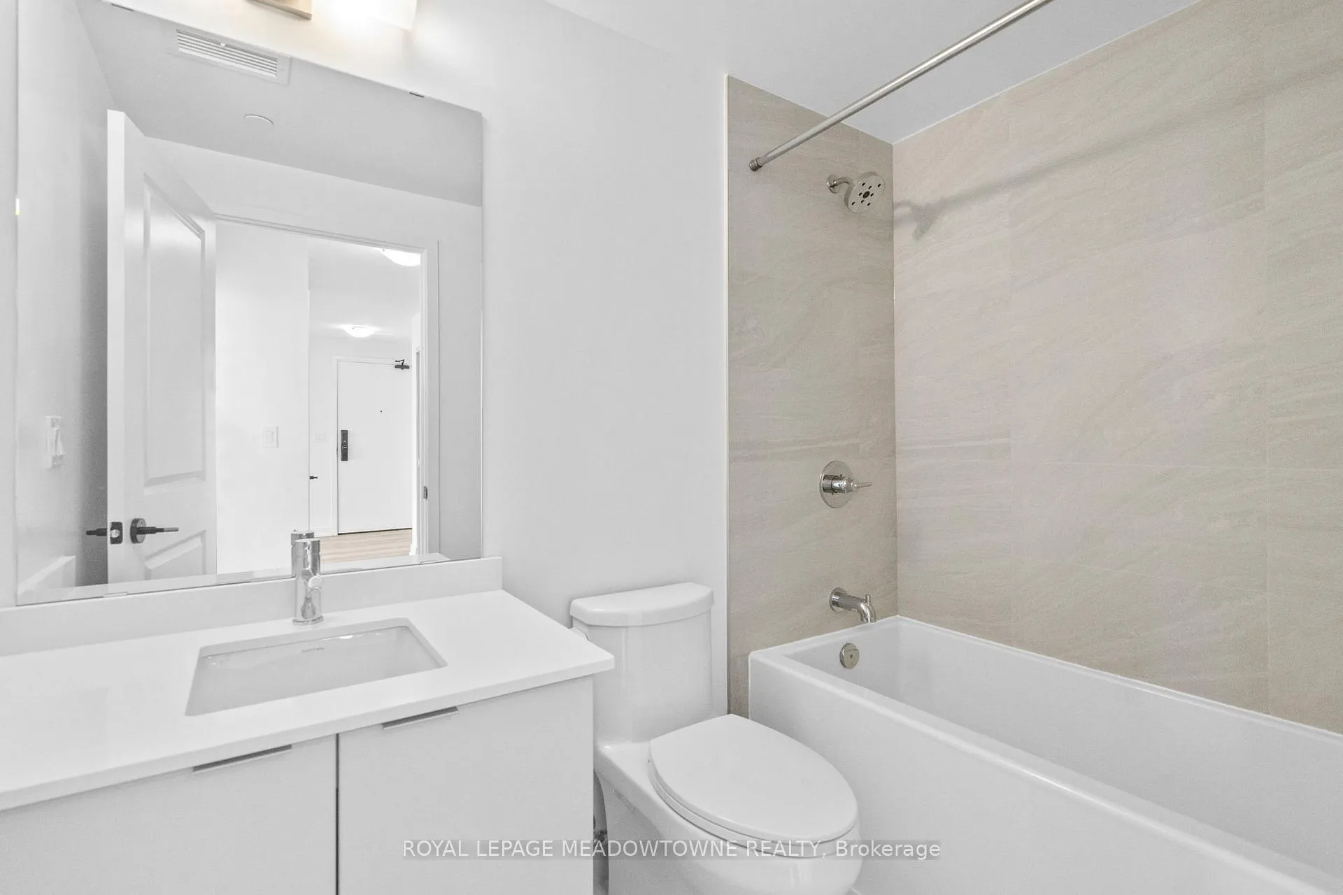 Photo 20 of Unit 902, 2075 Lakeshore Road, Burlington, Brant — HOMEH
