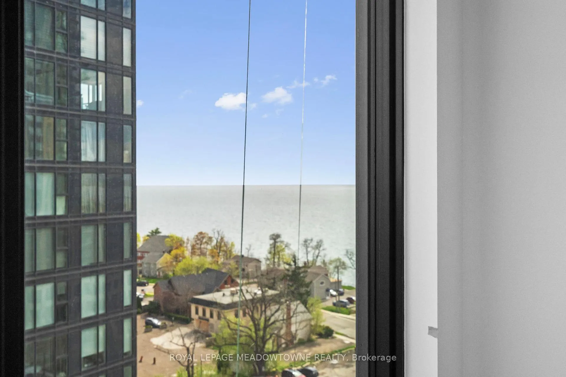 Photo 25 of Unit 902, 2075 Lakeshore Road, Burlington, Brant — HOMEH