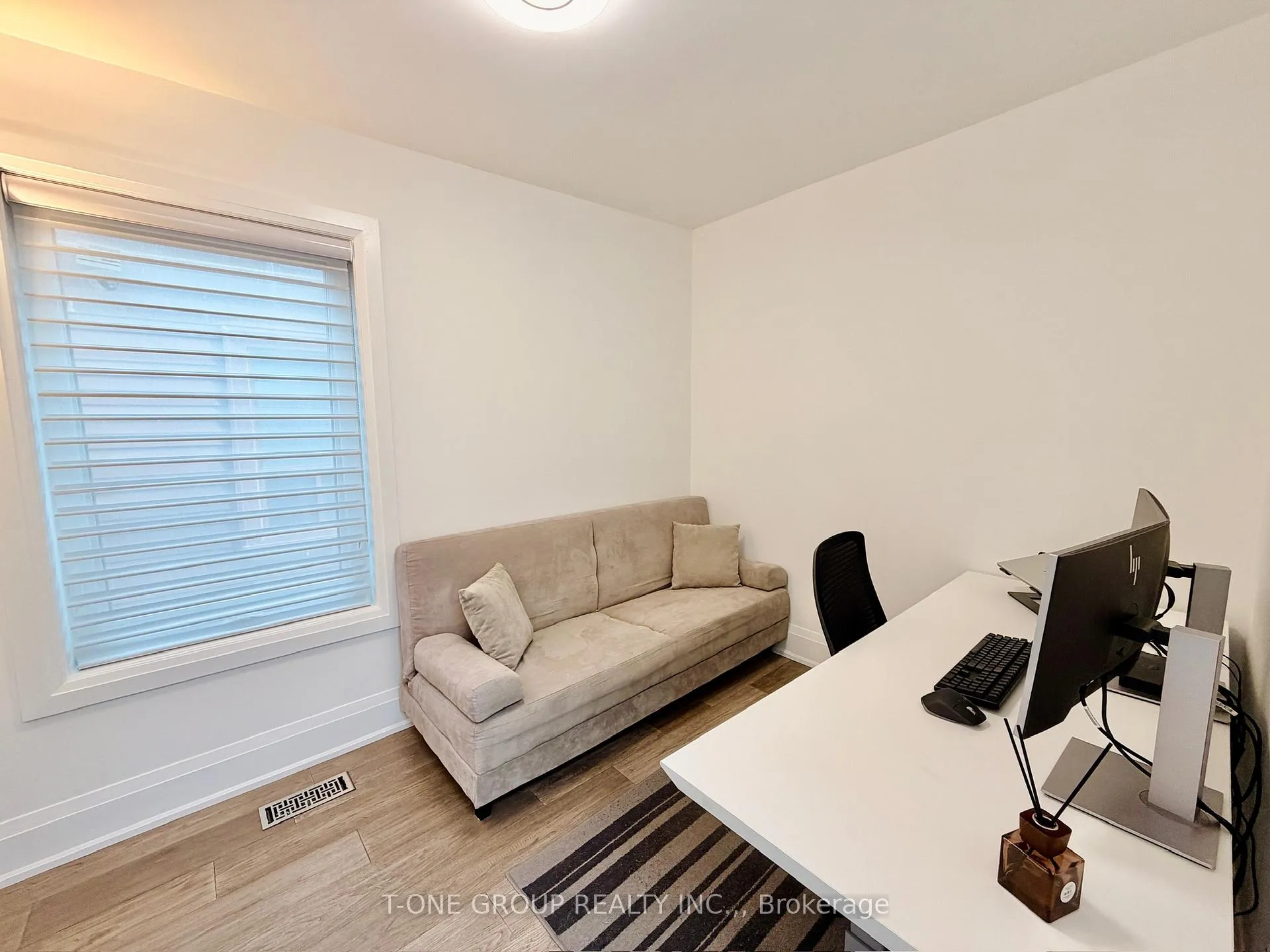 Photo 16 of 173 Drayton Avenue, Toronto, Woodbine Corridor — HOMEH