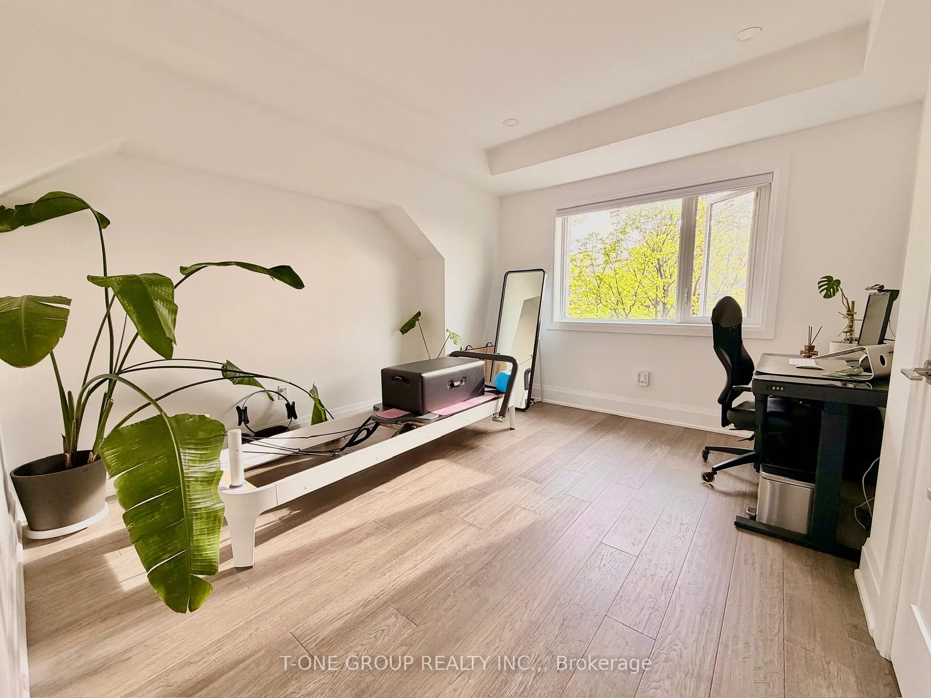 Photo 17 of 173 Drayton Avenue, Toronto, Woodbine Corridor — HOMEH