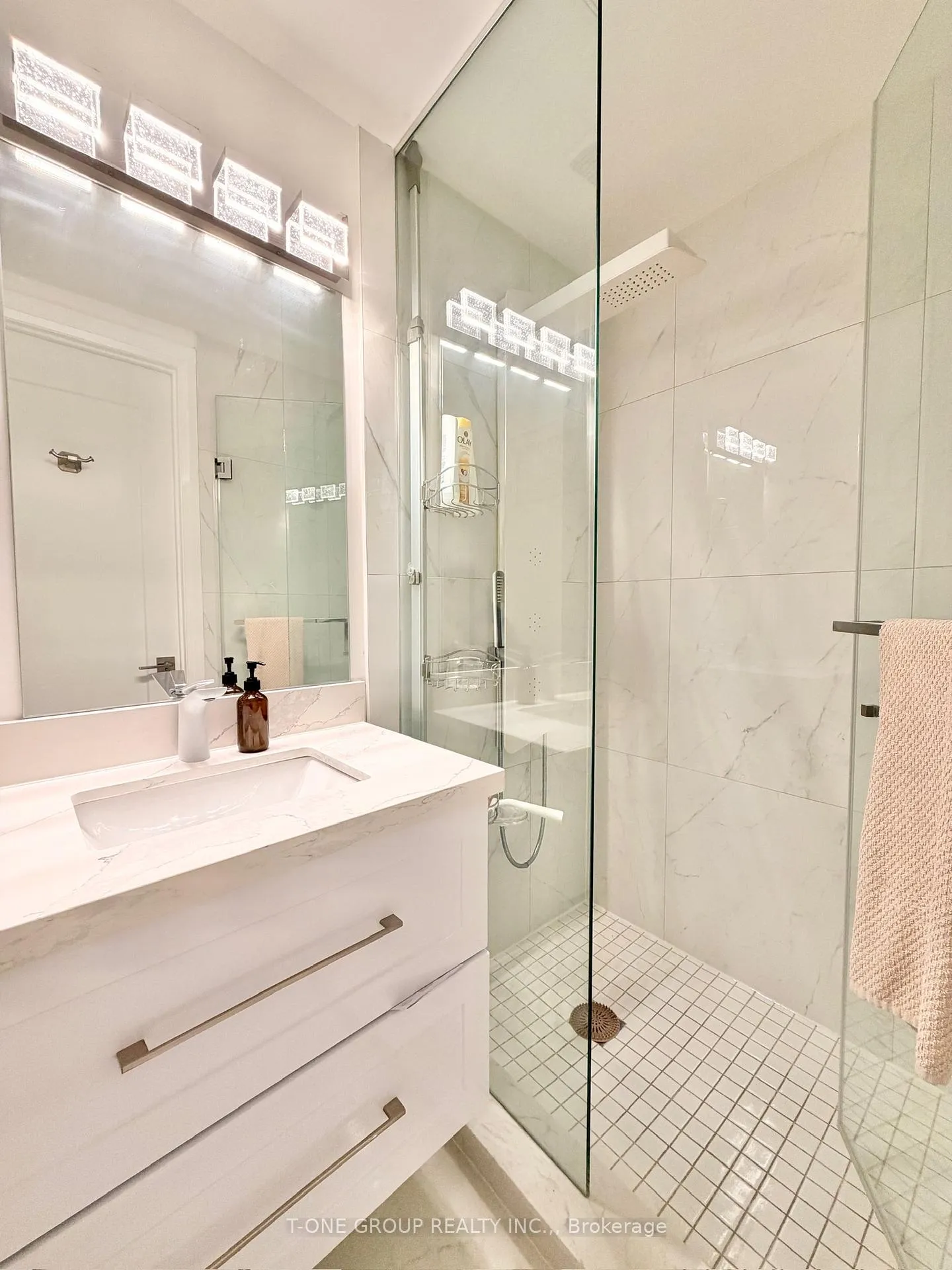 Photo 25 of 173 Drayton Avenue, Toronto, Woodbine Corridor — HOMEH