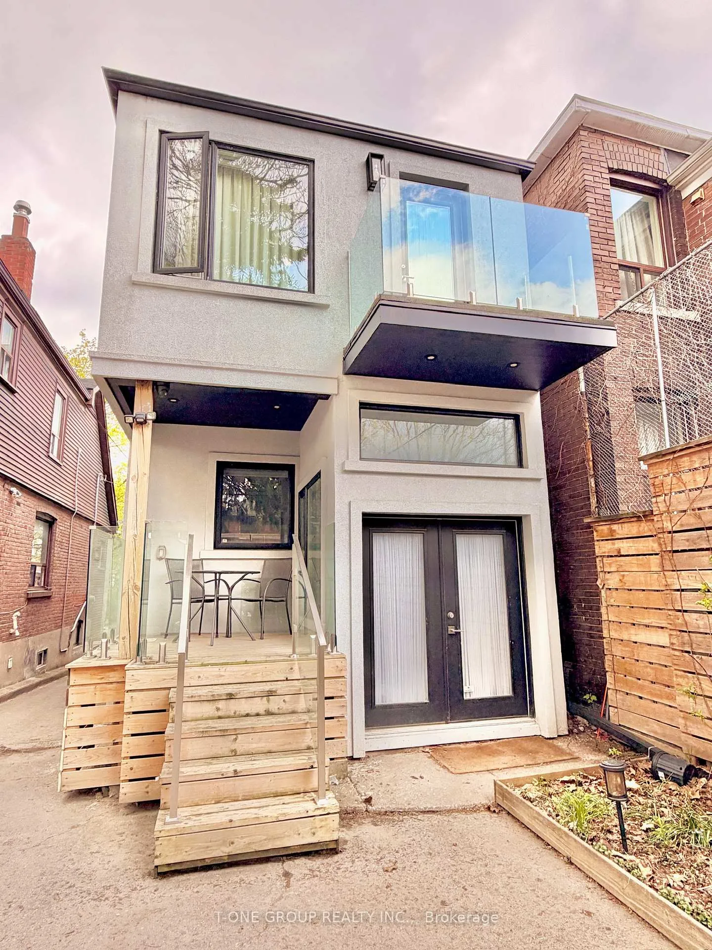 Photo 26 of 173 Drayton Avenue, Toronto, Woodbine Corridor — HOMEH