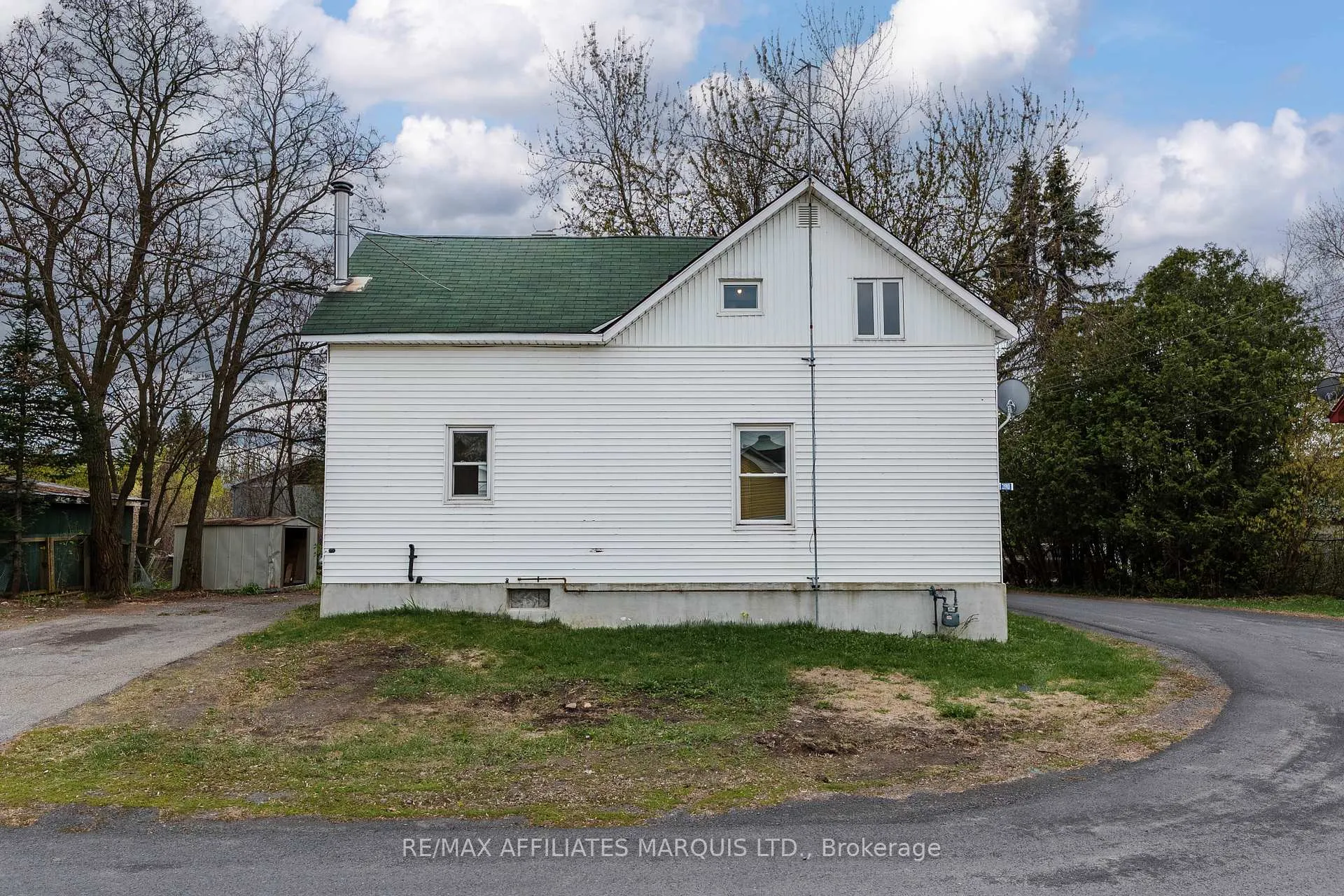 Photo 4 of 21910 Seguin Mill Street, North Glengarry, North Glengarry (Lochiel) Twp — HOMEH
