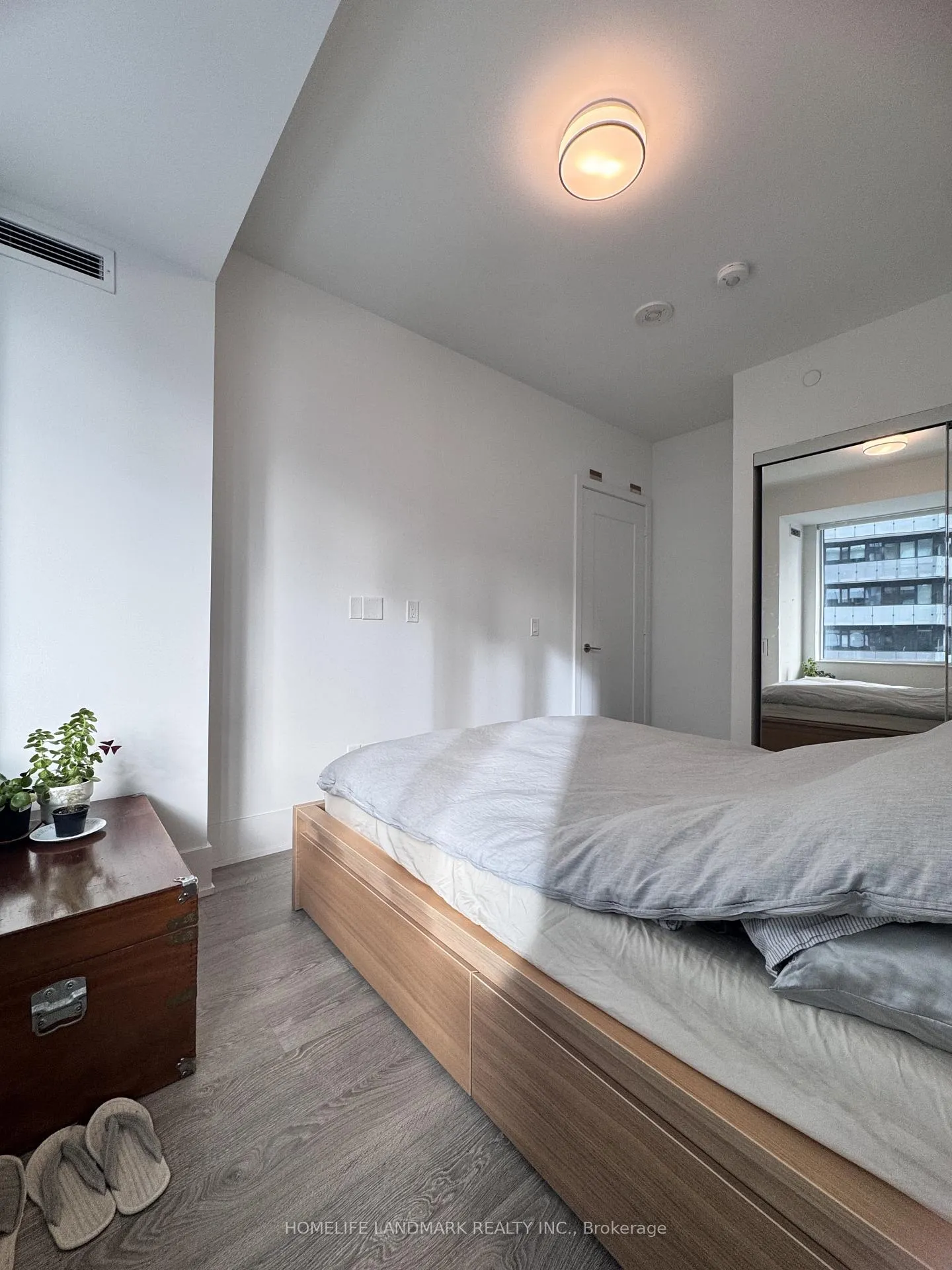 Photo 13 of Unit 802, 470 Front Street W, Toronto, Waterfront Communities — HOMEH