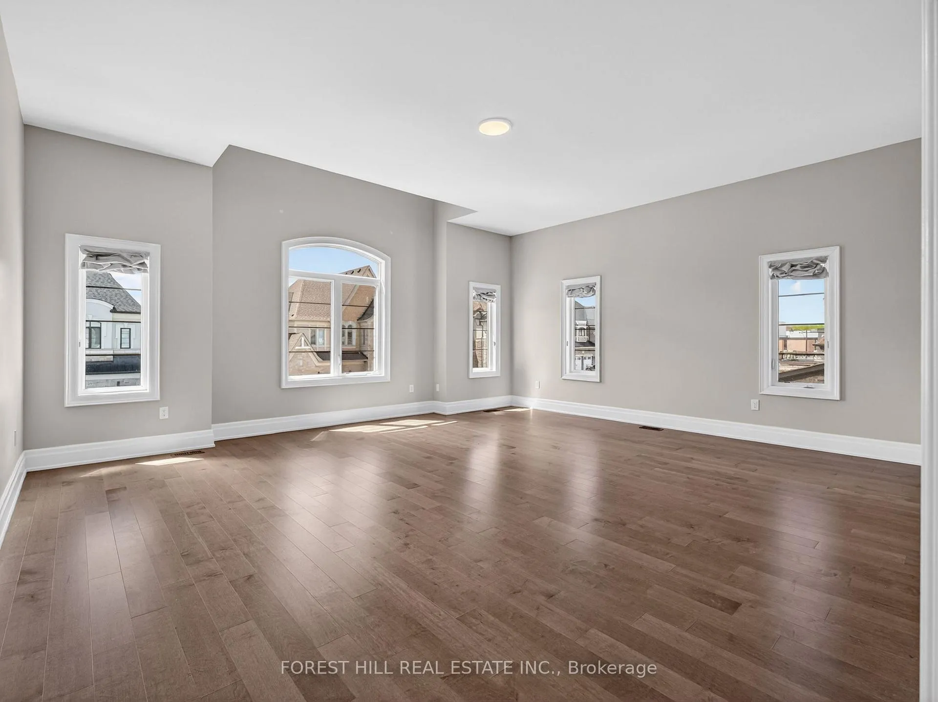 Photo 25 of 41 Elmers Lane, King, King City — HOMEH