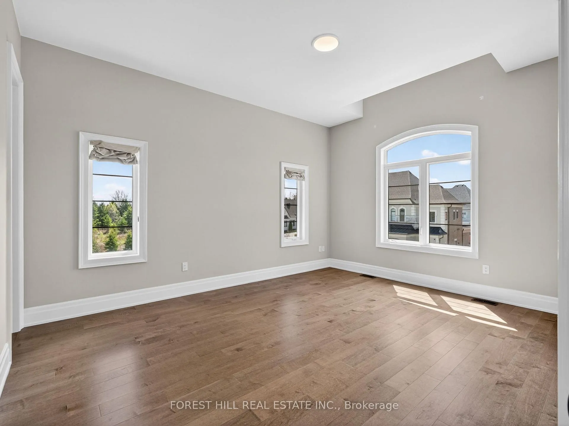 Photo 32 of 41 Elmers Lane, King, King City — HOMEH