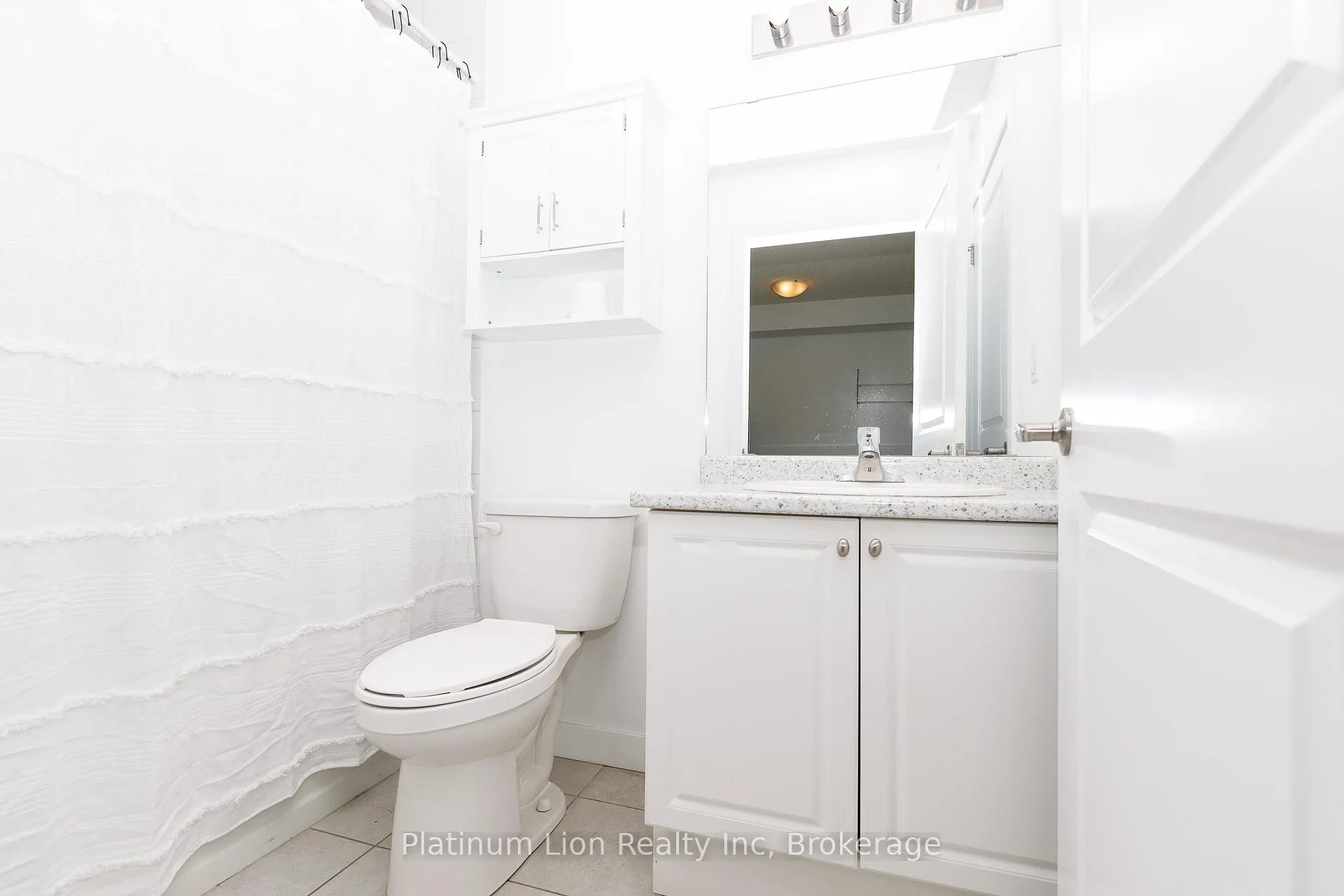 Photo 14 of Unit 428, 101 Shoreview Place, Hamilton, Lakeshore — HOMEH