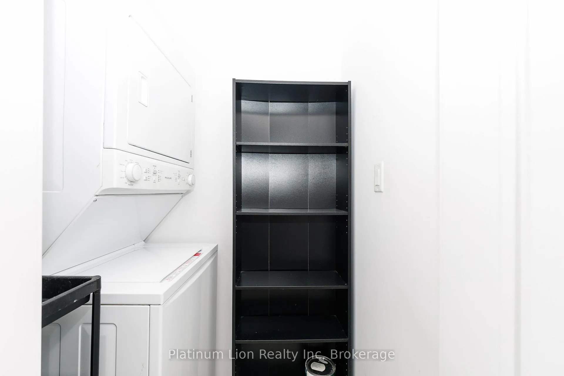 Photo 15 of Unit 428, 101 Shoreview Place, Hamilton, Lakeshore — HOMEH