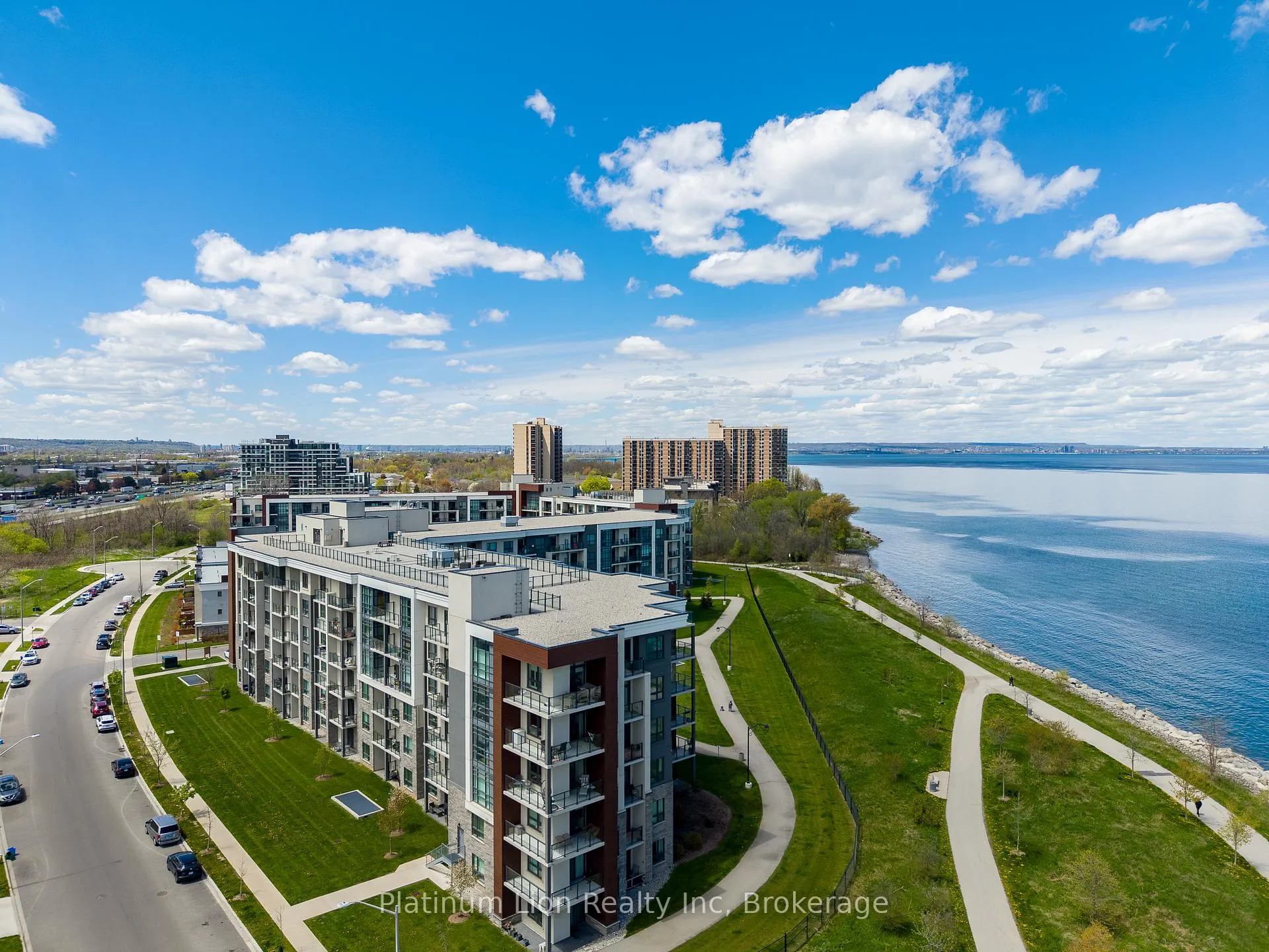 Photo 25 of Unit 428, 101 Shoreview Place, Hamilton, Lakeshore — HOMEH