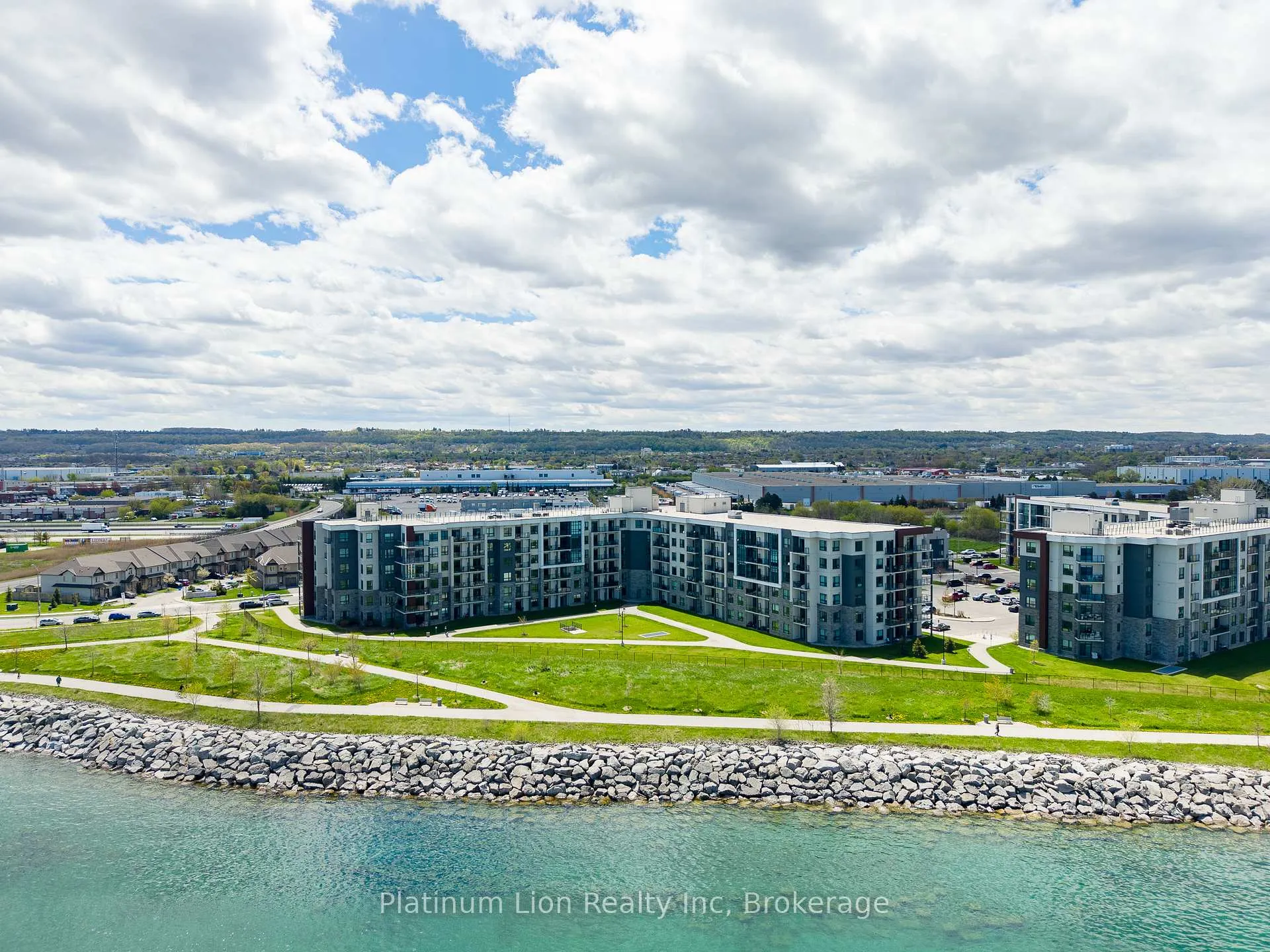 Photo 42 of Unit 428, 101 Shoreview Place, Hamilton, Lakeshore — HOMEH