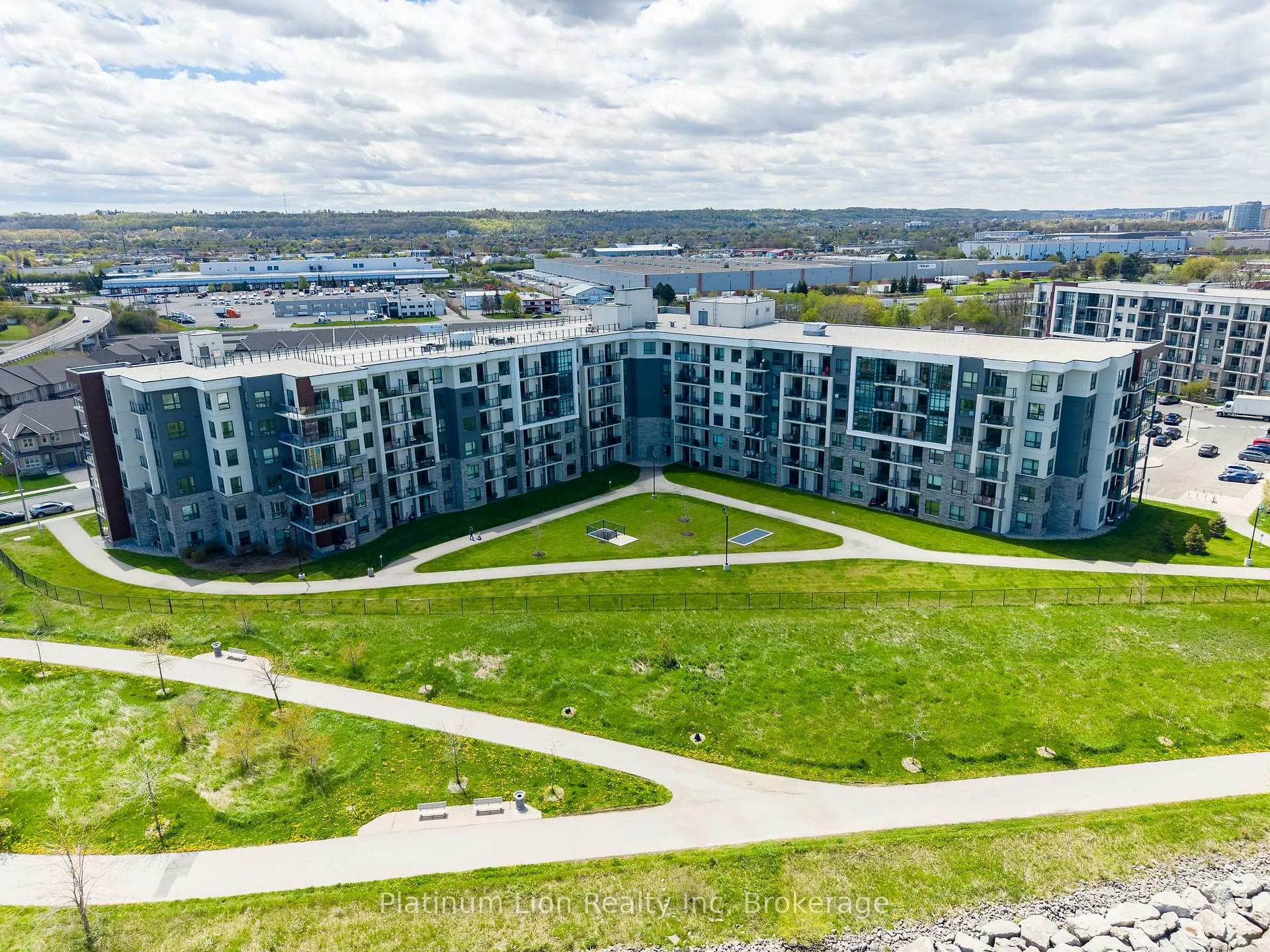 Photo 43 of Unit 428, 101 Shoreview Place, Hamilton, Lakeshore — HOMEH