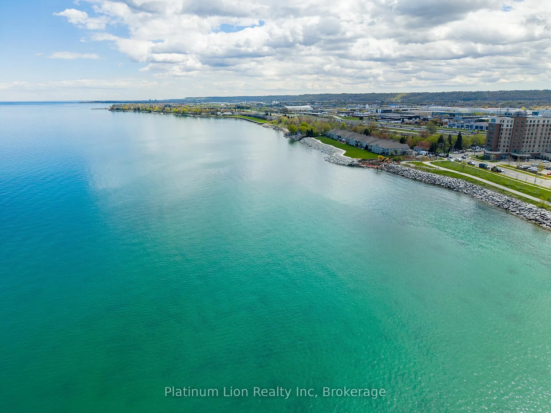 Photo 28 of Unit 428, 101 Shoreview Place, Hamilton, Lakeshore — HOMEH