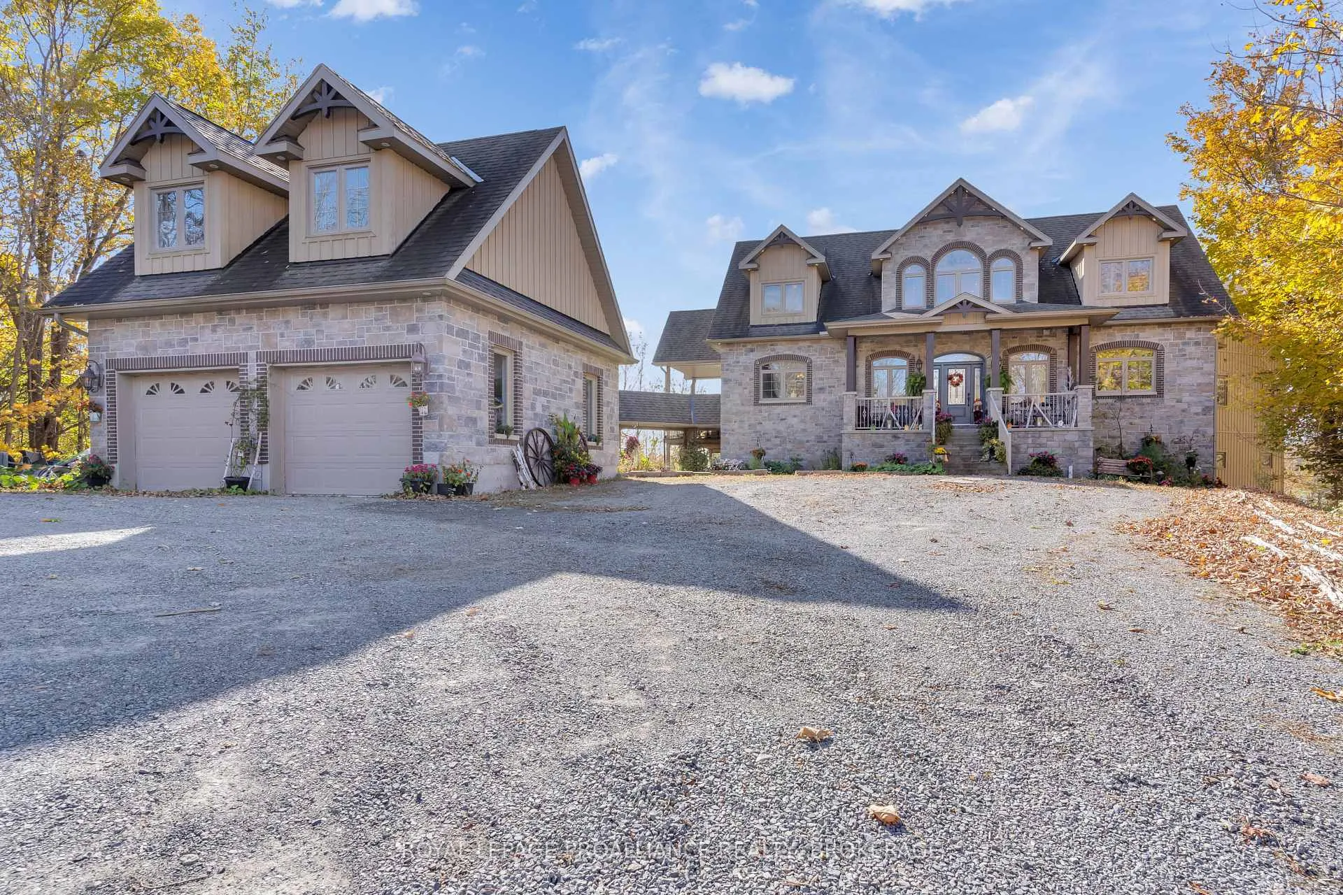 Photo 2 of 1749 Ormsbee Road, Frontenac, Frontenac South — HOMEH