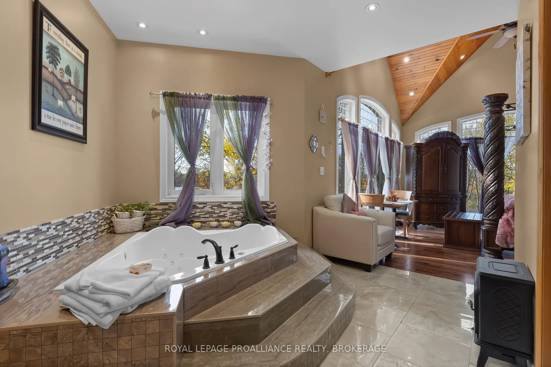 Photo 15 of 1749 Ormsbee Road, Frontenac, Frontenac South — HOMEH