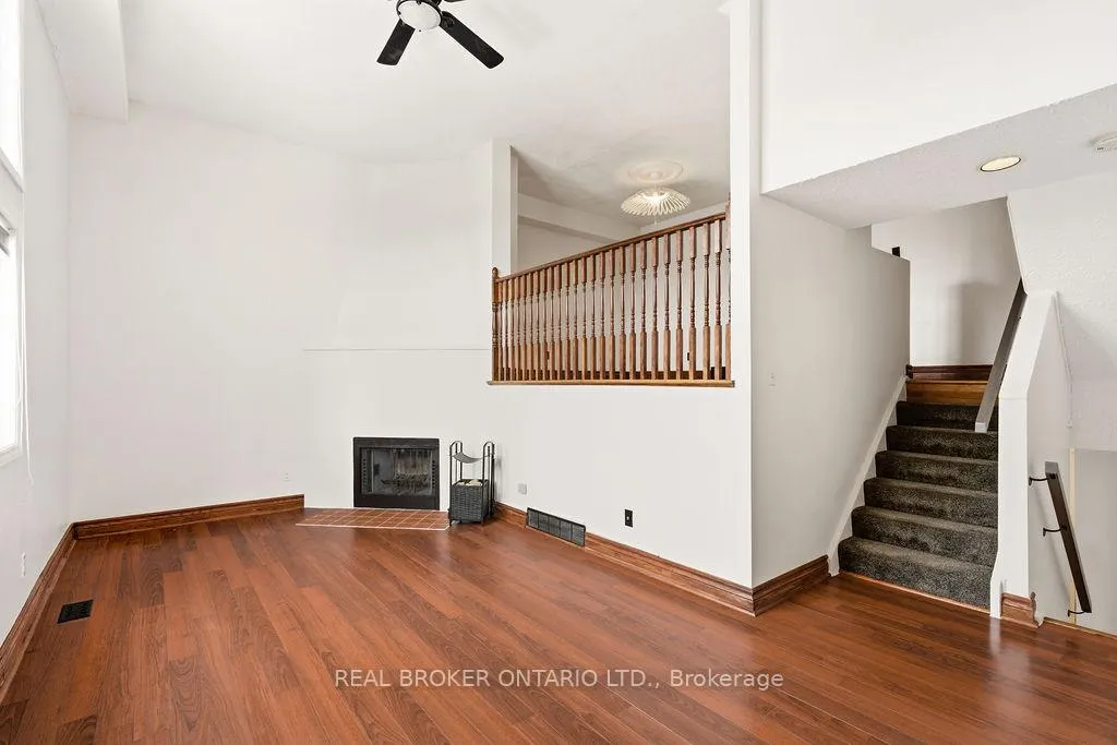 Photo 6 of Unit 27, 3205 Uplands Drive, Ottawa, Hunt Club Woods — HOMEH