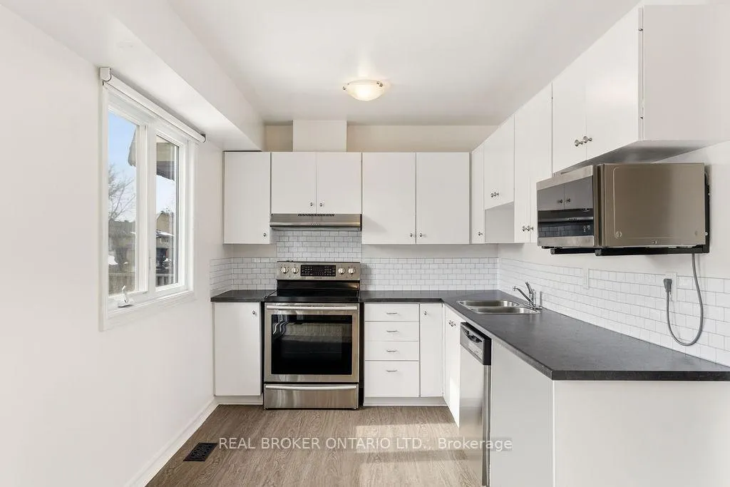 Photo 9 of Unit 27, 3205 Uplands Drive, Ottawa, Hunt Club Woods — HOMEH