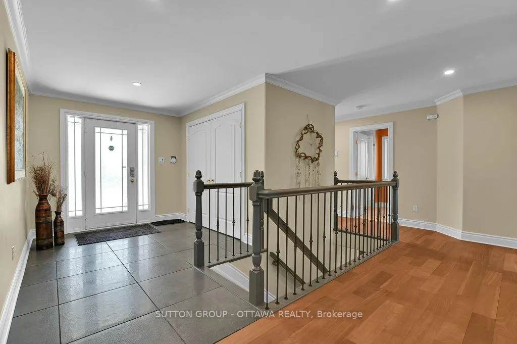 Photo 4 of 1509 Claymor Avenue, Ottawa, Carleton Heights — HOMEH