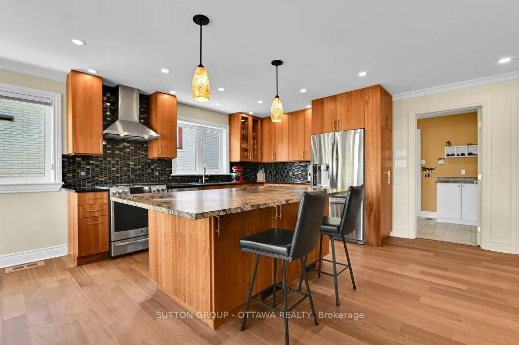 Photo 10 of 1509 Claymor Avenue, Ottawa, Carleton Heights — HOMEH