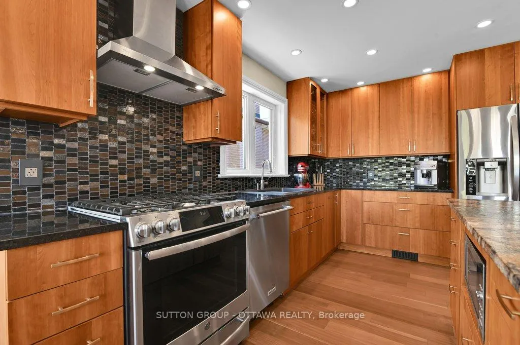 Photo 11 of 1509 Claymor Avenue, Ottawa, Carleton Heights — HOMEH