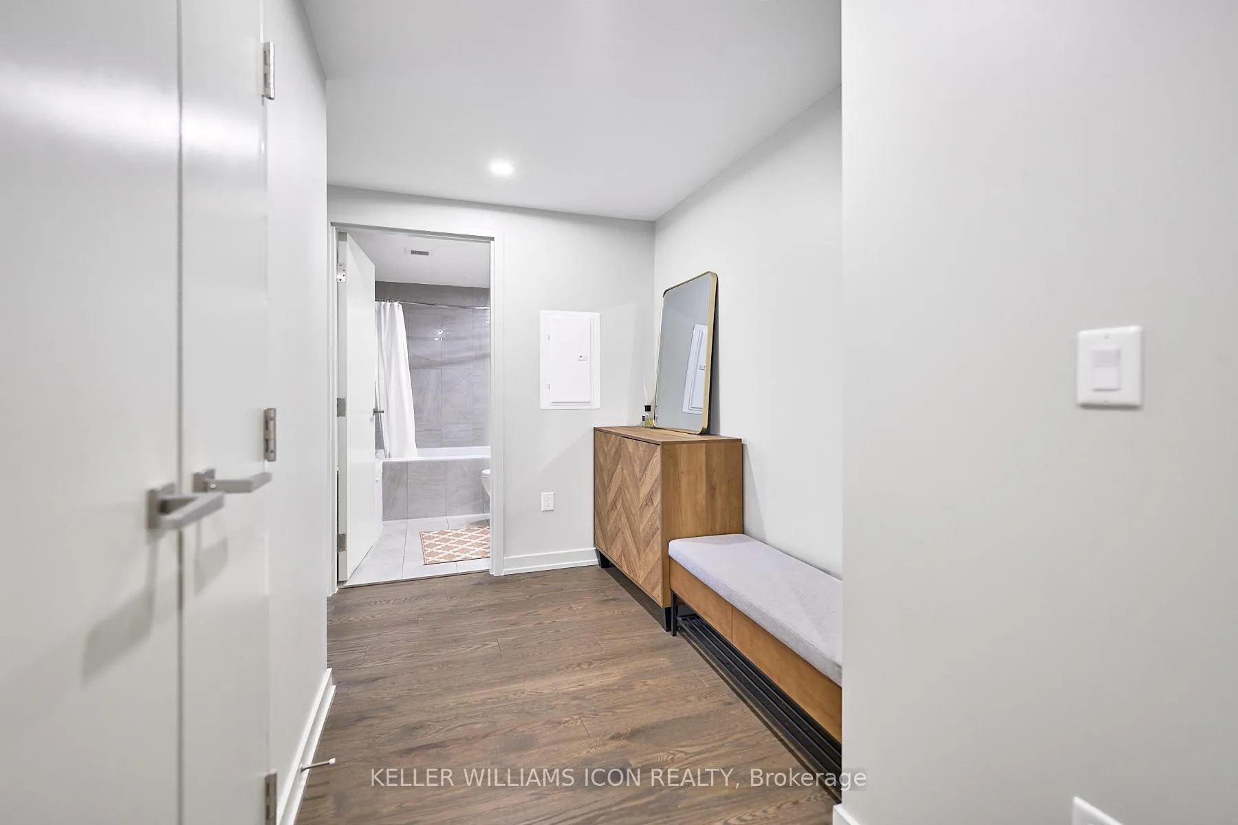 Photo 4 of Unit 911, 101 Queen Street, Ottawa, Ottawa Centre — HOMEH
