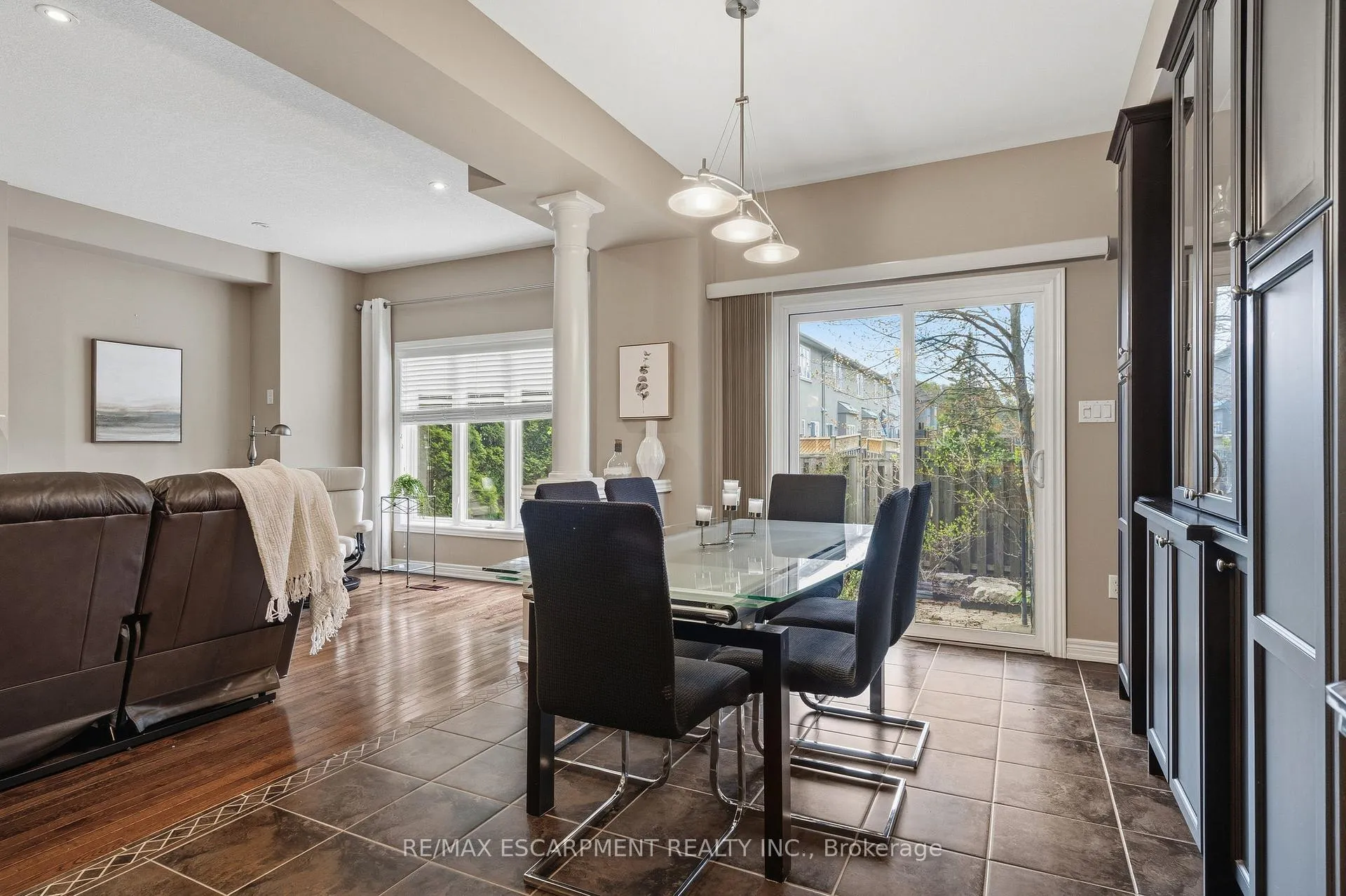 Photo 17 of 96 Newcombe Road, Hamilton, Dundas — HOMEH