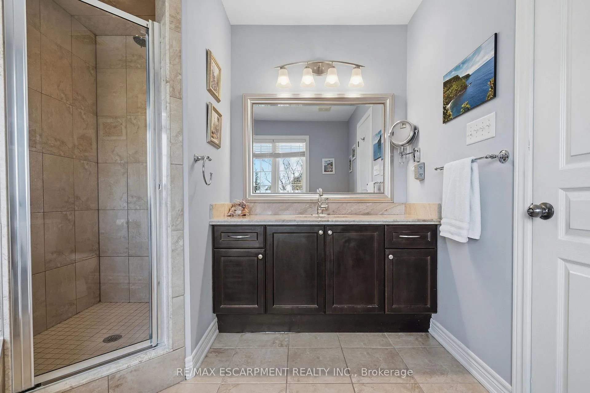 Photo 27 of 96 Newcombe Road, Hamilton, Dundas — HOMEH
