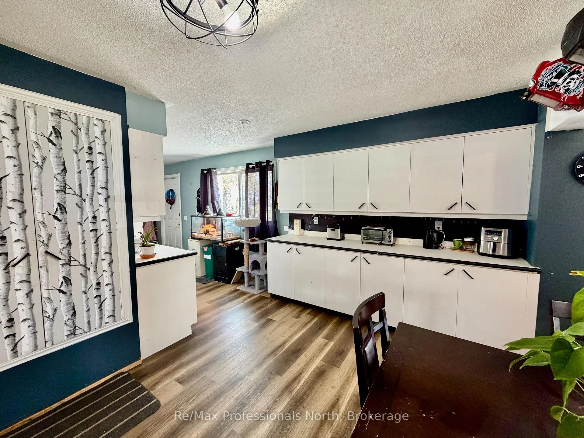 Photo 6 of 550 Mary Street N, Gravenhurst, Muskoka (S) — HOMEH