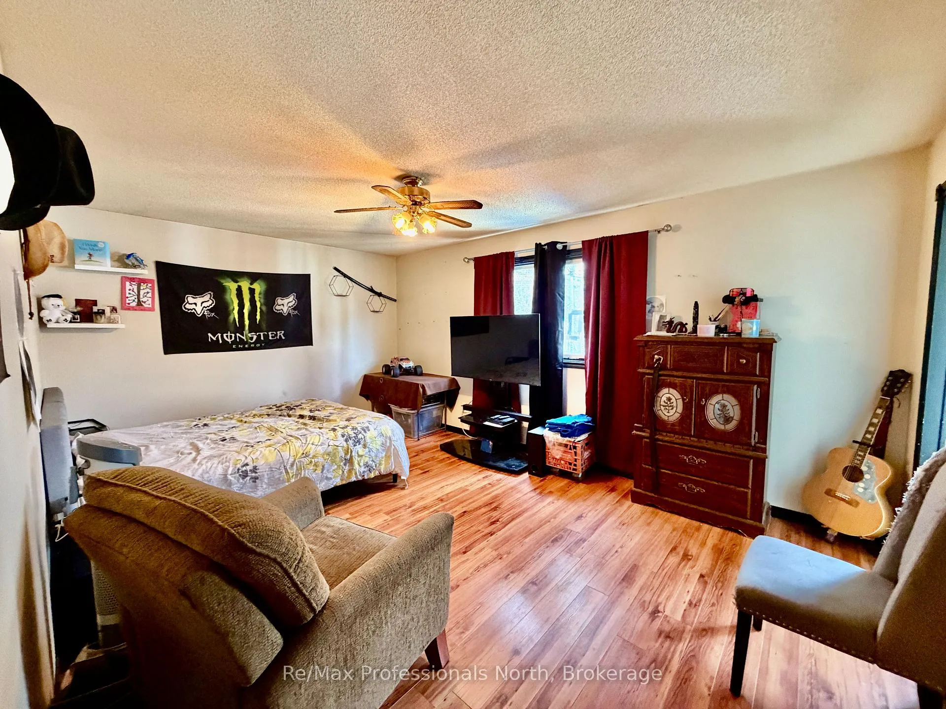 Photo 18 of 550 Mary Street N, Gravenhurst, Muskoka (S) — HOMEH