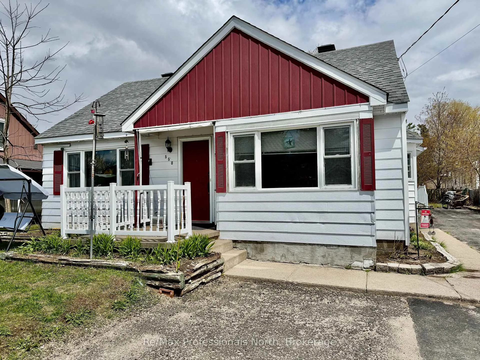 Photo 45 of 550 Mary Street N, Gravenhurst, Muskoka (S) — HOMEH