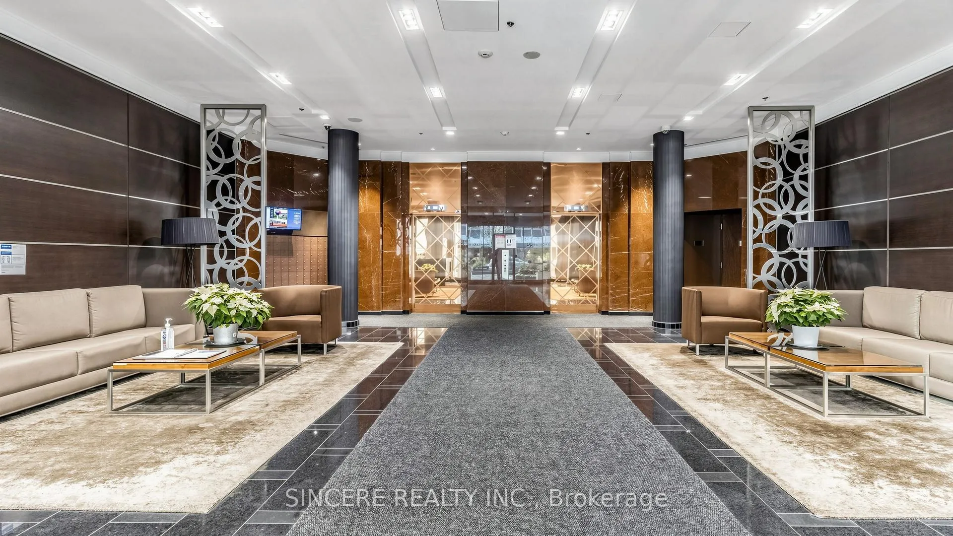 Photo 4 of Unit 1803, 55 Bloor Street E, Toronto, Church-Yonge Corridor — HOMEH
