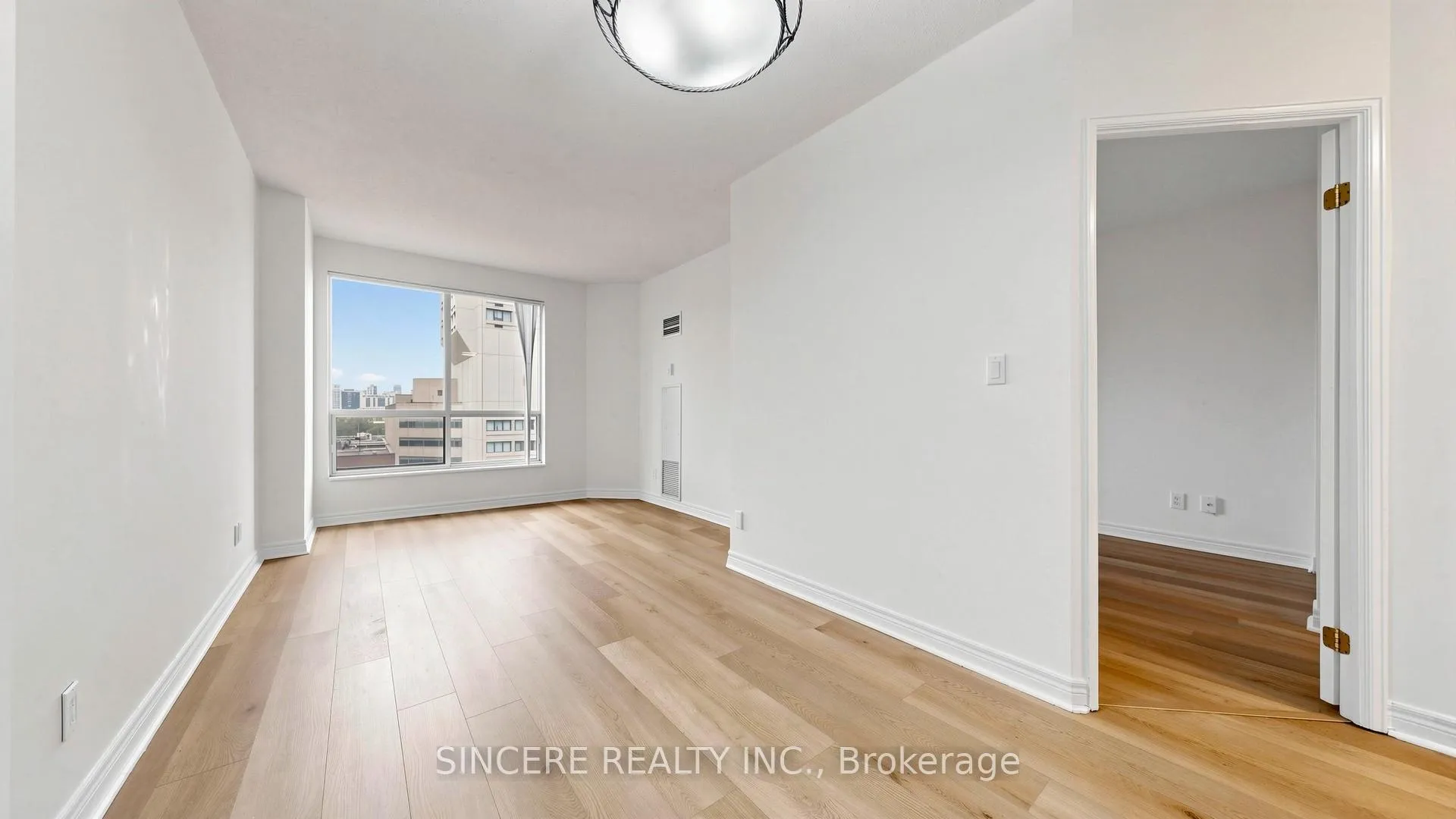 Photo 8 of Unit 1803, 55 Bloor Street E, Toronto, Church-Yonge Corridor — HOMEH