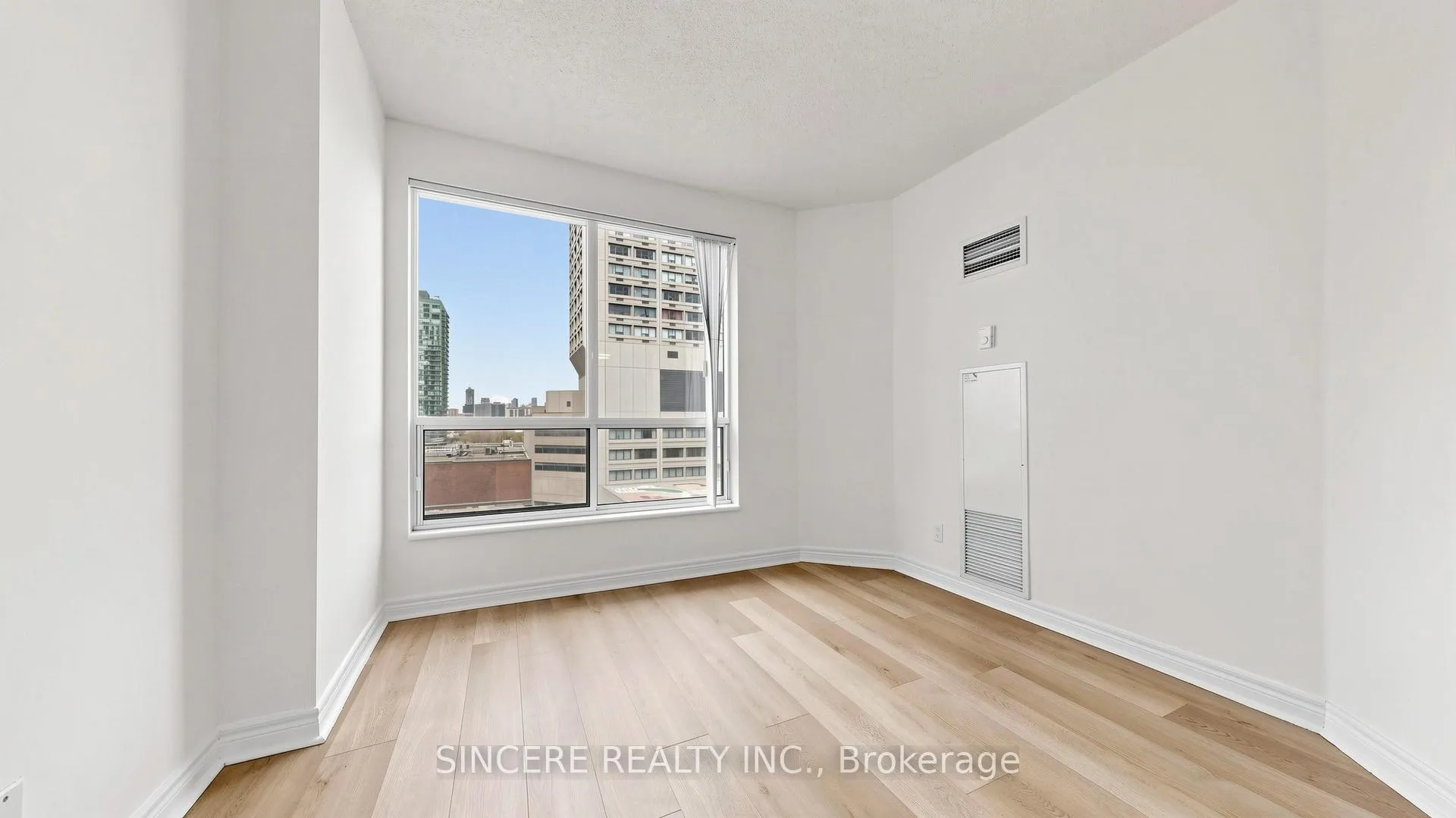 Photo 11 of Unit 1803, 55 Bloor Street E, Toronto, Church-Yonge Corridor — HOMEH