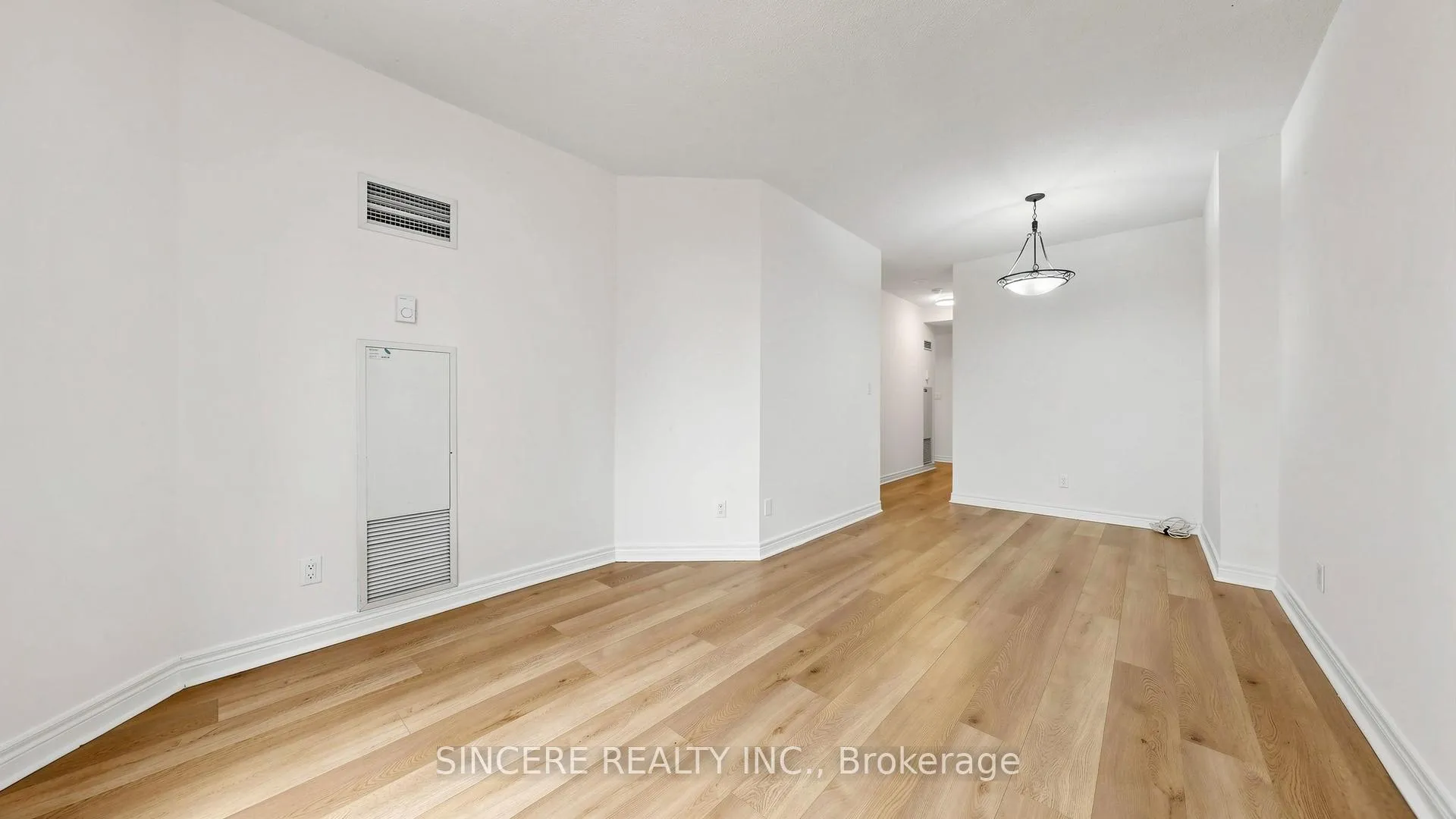 Photo 14 of Unit 1803, 55 Bloor Street E, Toronto, Church-Yonge Corridor — HOMEH