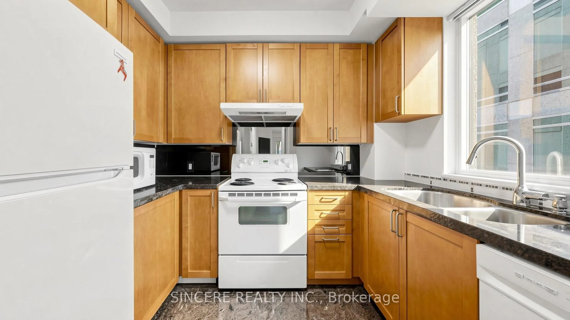 Photo 16 of Unit 1803, 55 Bloor Street E, Toronto, Church-Yonge Corridor — HOMEH