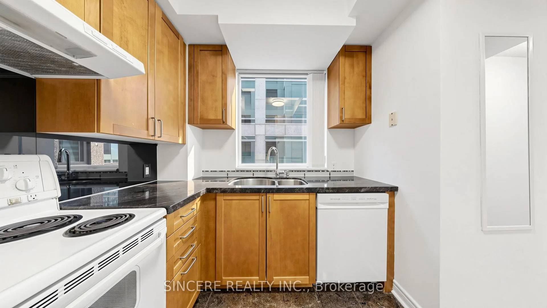 Photo 18 of Unit 1803, 55 Bloor Street E, Toronto, Church-Yonge Corridor — HOMEH