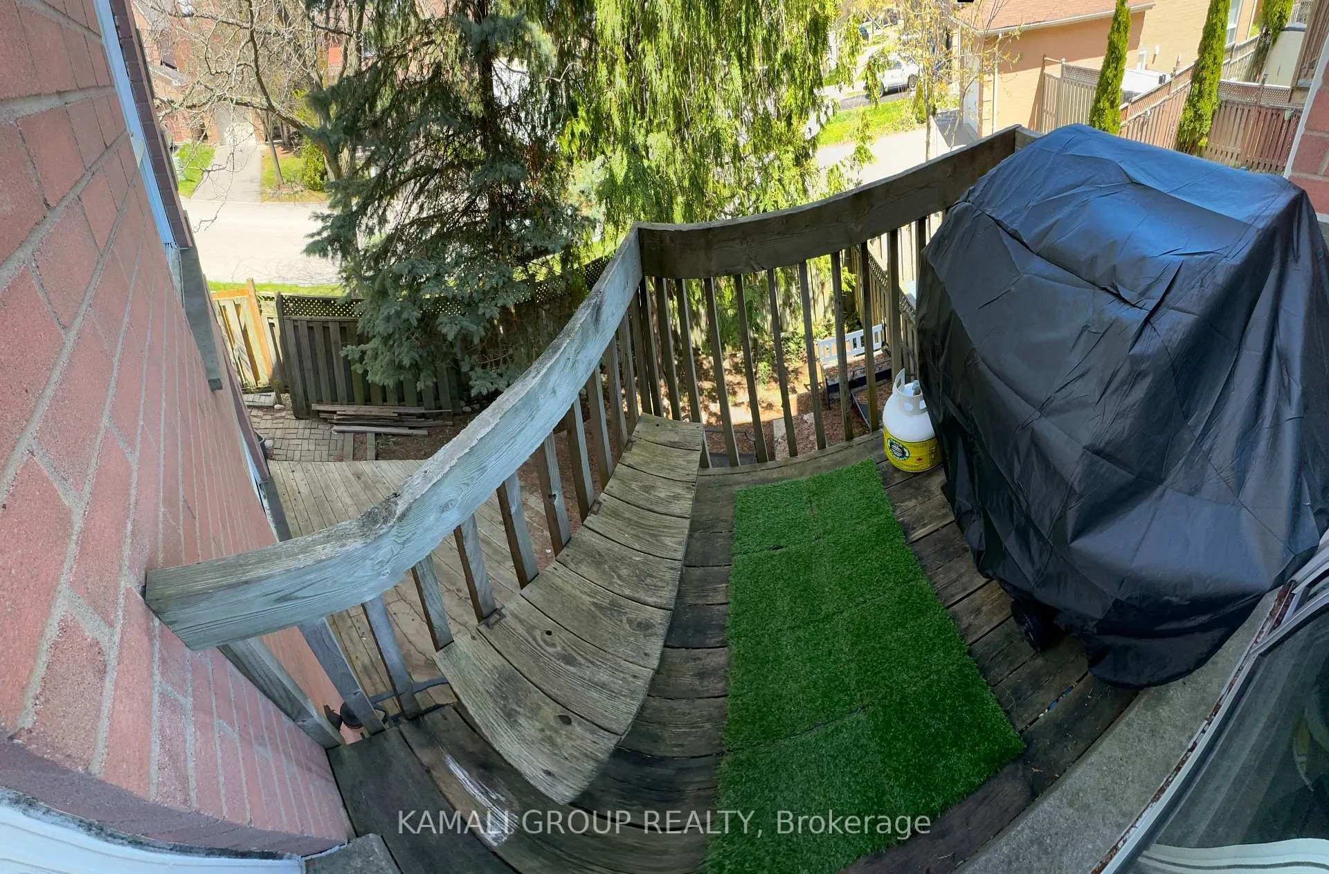 Photo 6 of 2 Ross Linton Drive, Aurora, Aurora Highlands — HOMEH