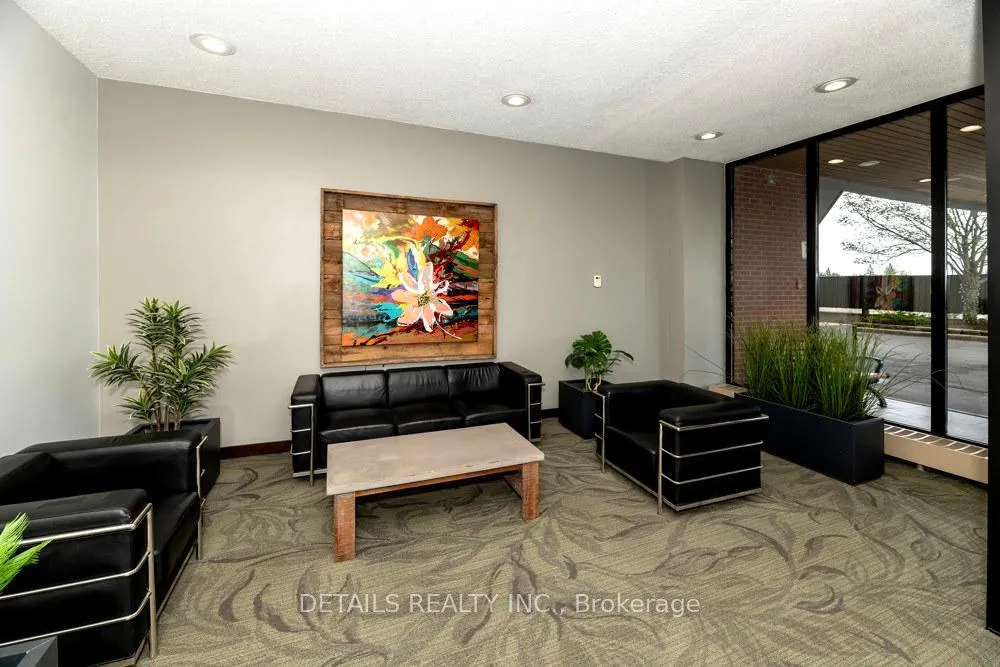 Photo 2 of Unit 502, 2951 Riverside Drive, Ottawa, Mooneys Bay/Riverside Park — HOMEH