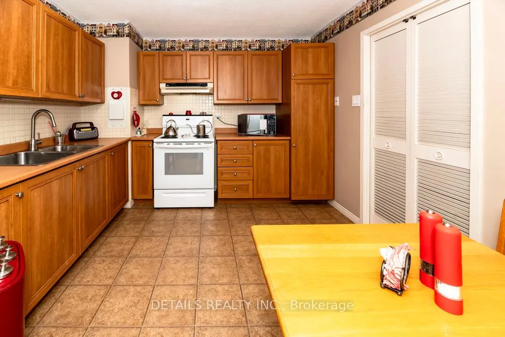 Photo 15 of Unit 502, 2951 Riverside Drive, Ottawa, Mooneys Bay/Riverside Park — HOMEH