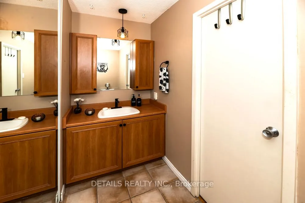 Photo 22 of Unit 502, 2951 Riverside Drive, Ottawa, Mooneys Bay/Riverside Park — HOMEH
