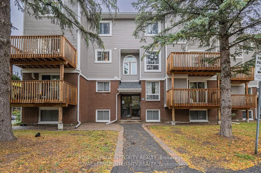 Front of Unit 5, 400 Fenerty Court