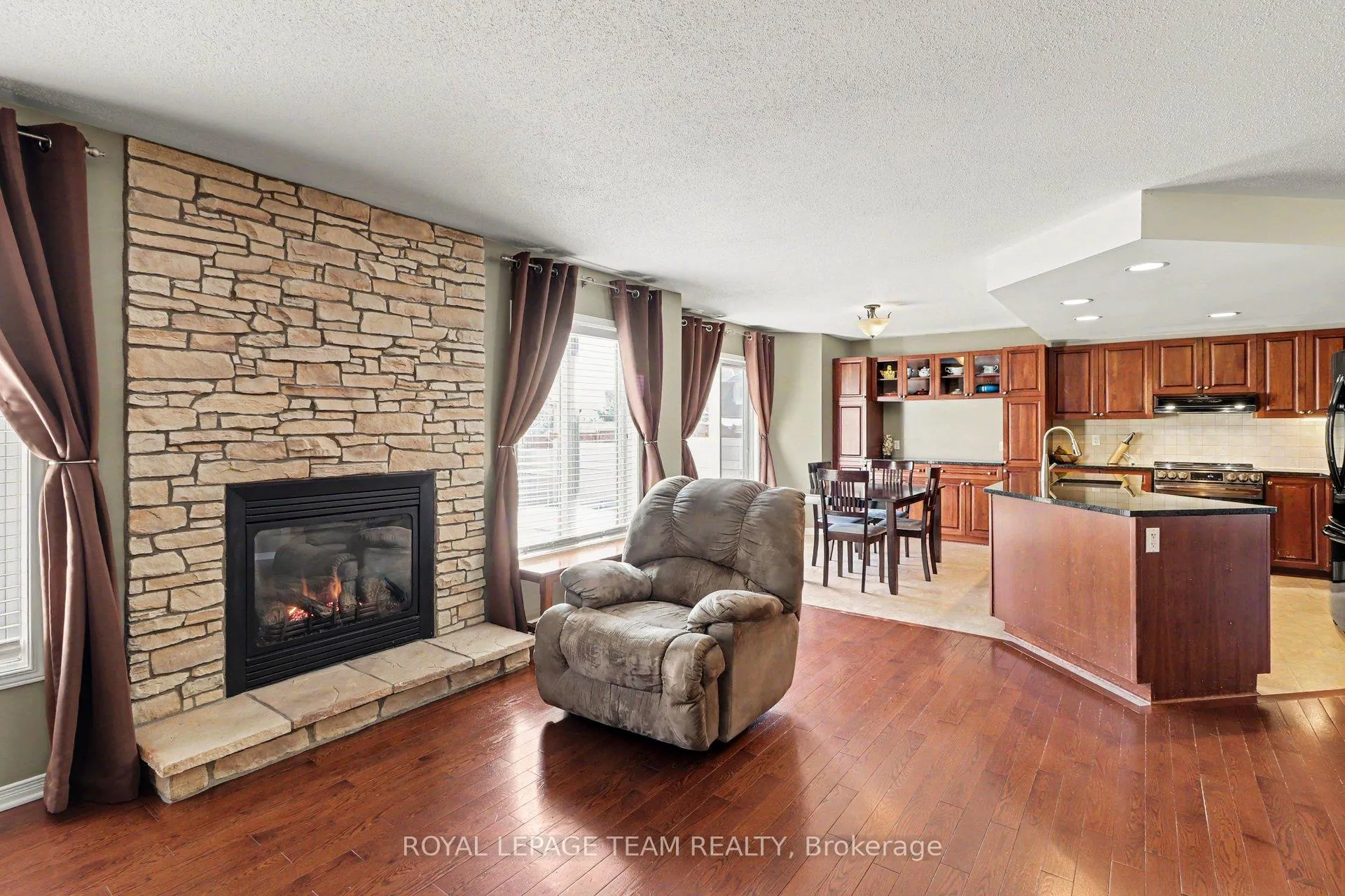 Photo 10 of 267 Northwind Street, Ottawa, Avalon East — HOMEH