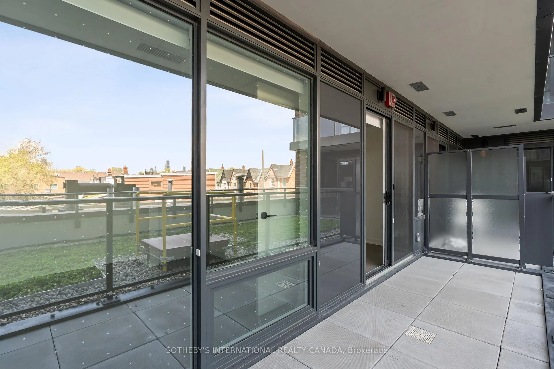Photo 9 of Unit 223, 5 Lakeview Avenue, Toronto, Trinity-Bellwoods — HOMEH