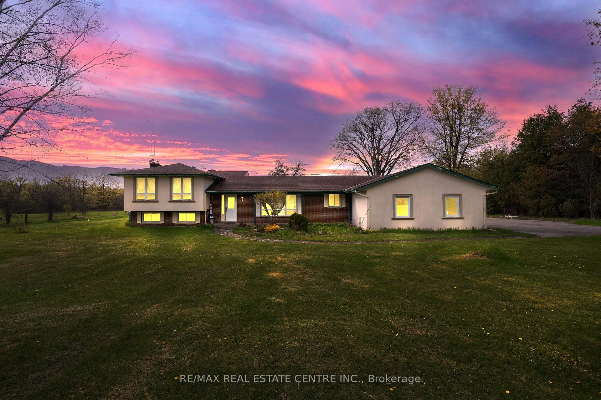 Photo 1 of 6649 25 Side Road, Halton Hills, Rural Halton Hills — HOMEH