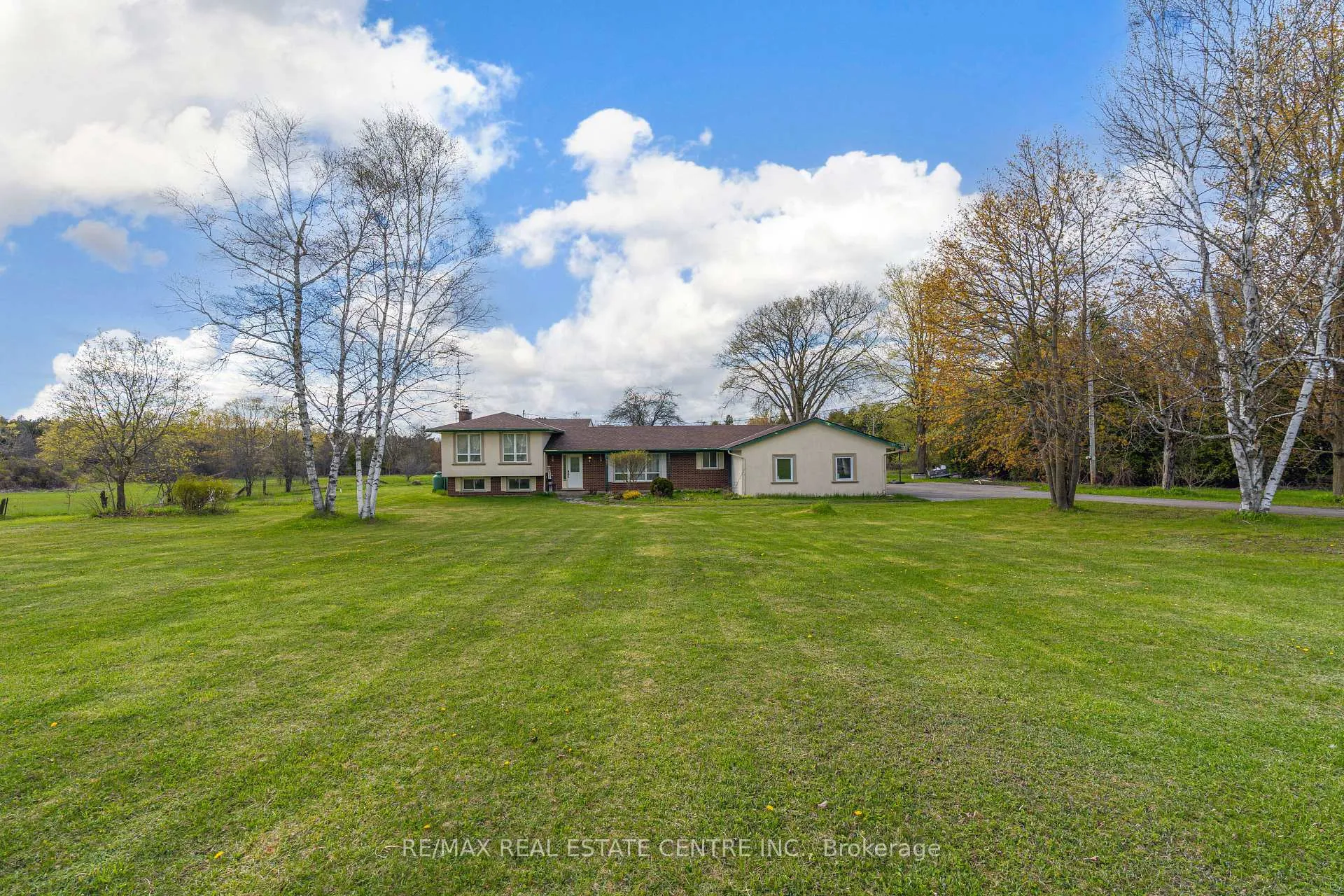 Photo 38 of 6649 25 Side Road, Halton Hills, Rural Halton Hills — HOMEH