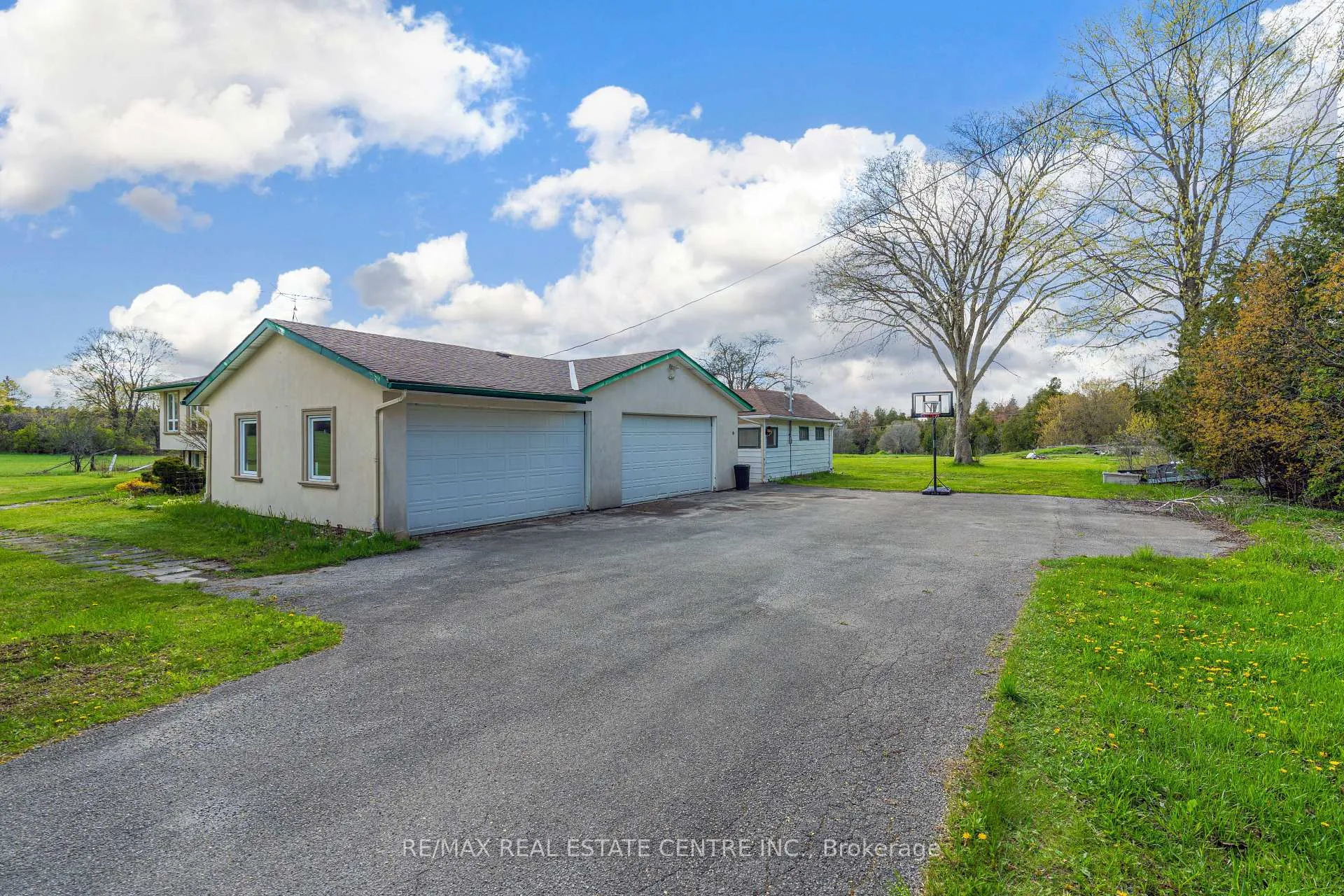 Photo 42 of 6649 25 Side Road, Halton Hills, Rural Halton Hills — HOMEH